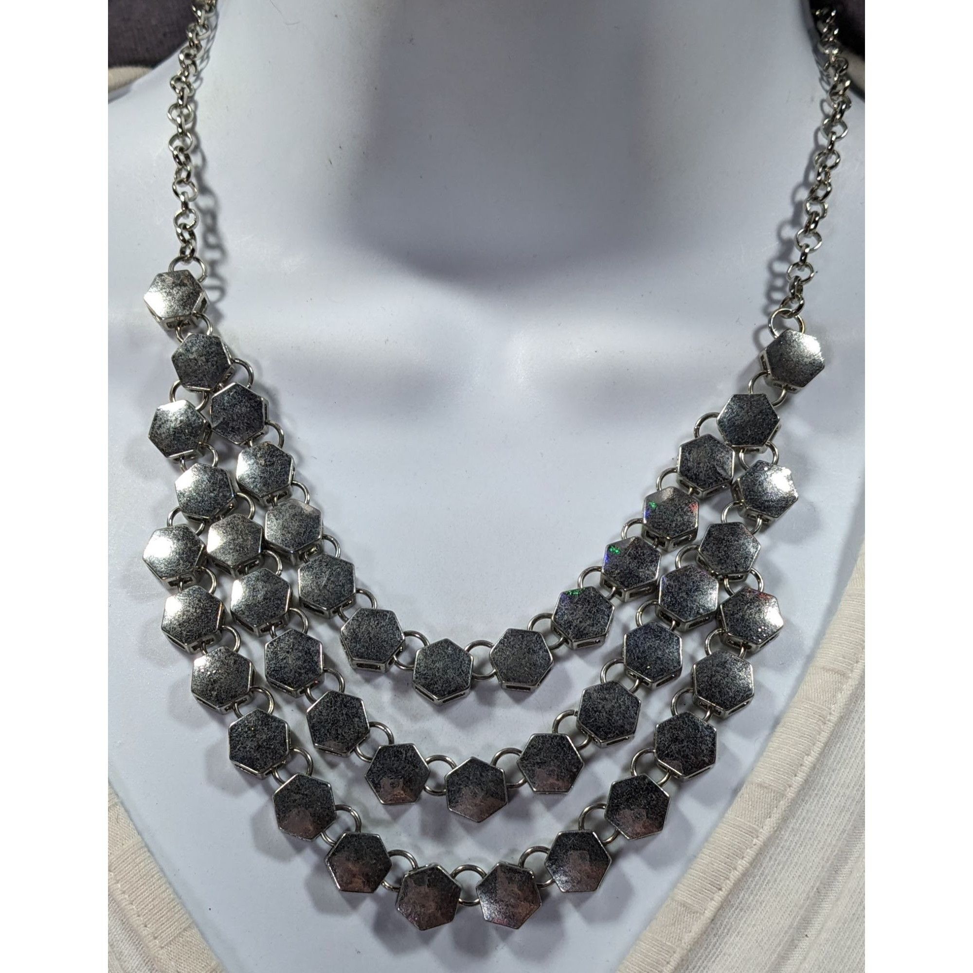 Other Charming Charlie Modern Hexagonal Concave Multilayer Link Ne Size ONE SIZE - 5 Thumbnail