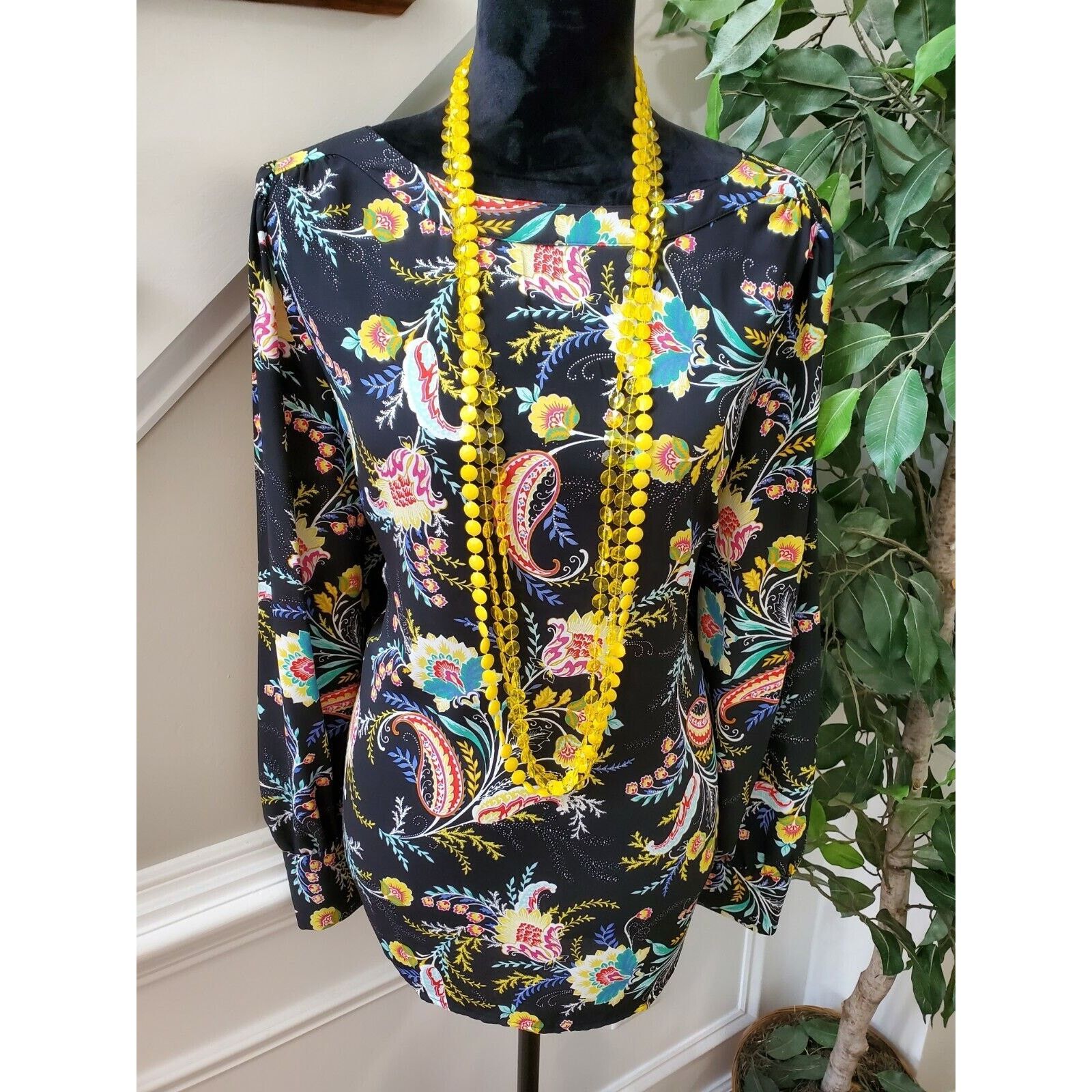Loft Loft Floral Polyester Round Neck Long Sleeve Blouse Size M Size M / US 6-8 / IT 42-44 - 2 Thumbnail
