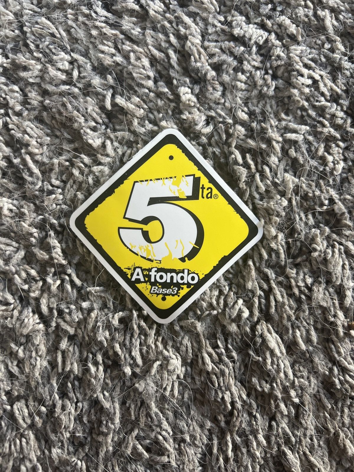 Hypebeast × Vintage 5ta A Fondo Base3 Sticker Size ONE SIZE - 1 Thumbnail