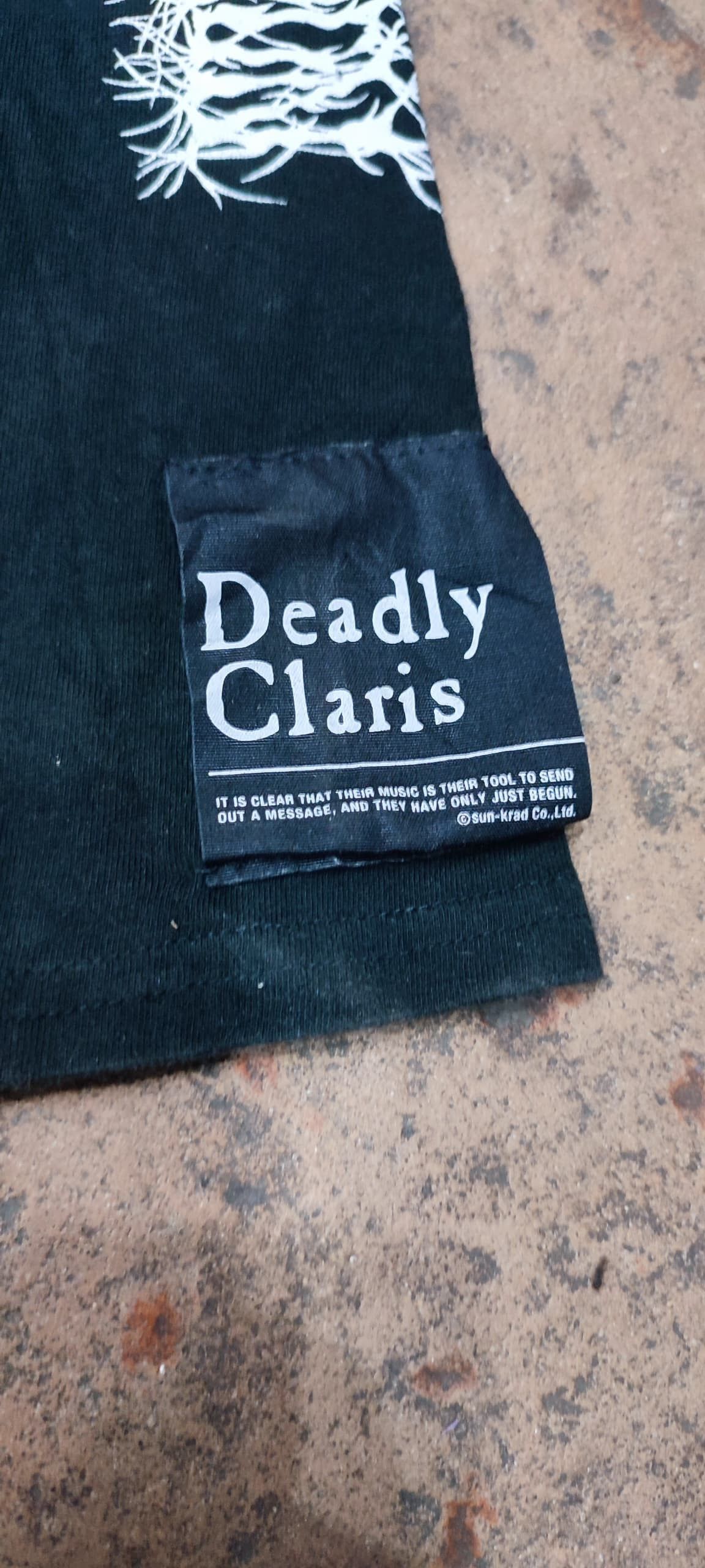 Band Tees Deadly claris tour16-17 from deppression Size US XXL / EU 58 / 5 - 5 Thumbnail