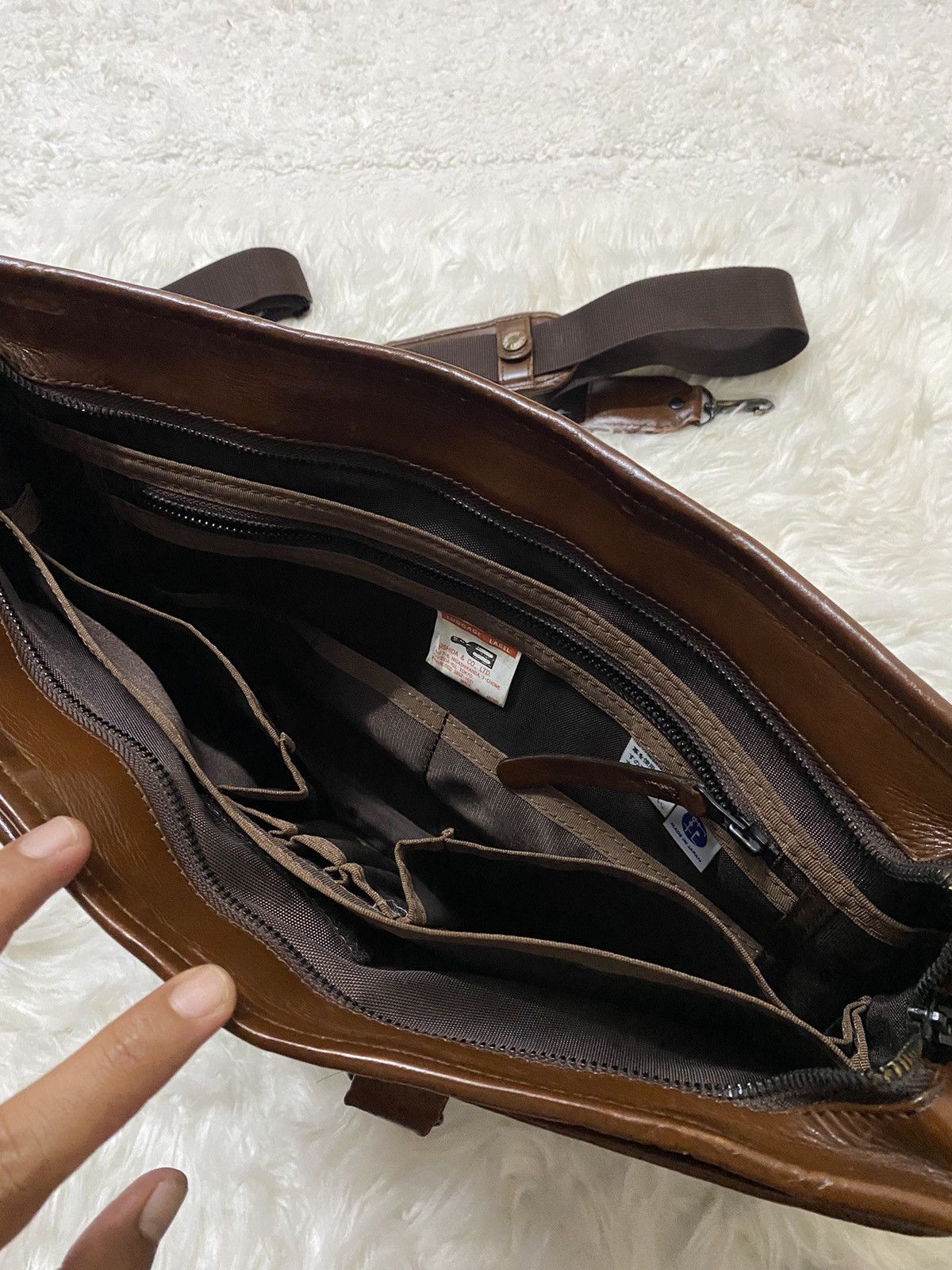 Leather × Porter × Vintage LUGGAGE LABEL LEATHER MESSENGER BAG BY PORTER YOSHIDA GROUP Size ONE SIZE - 14 Thumbnail