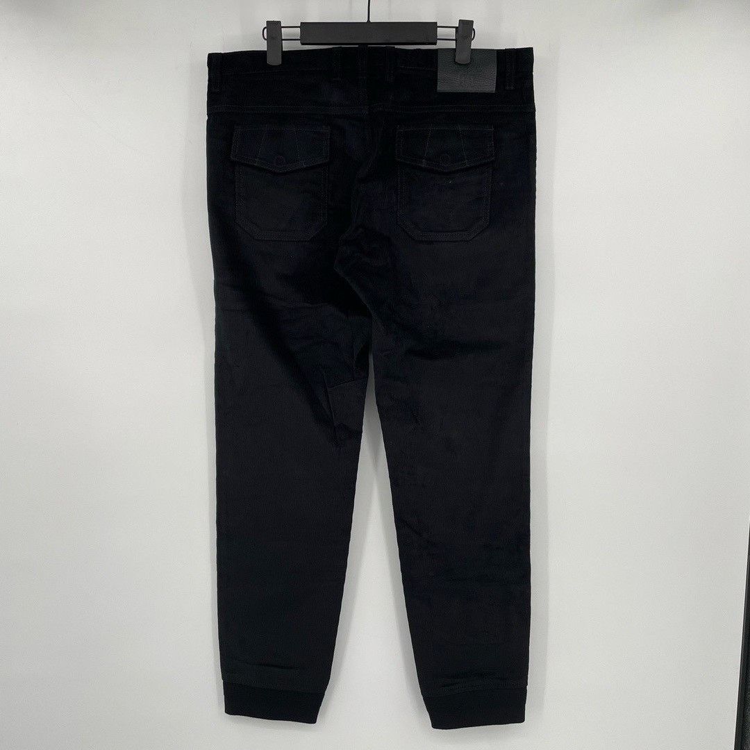 Gucci Gucci black corduroy trousers Nextarrow-2412 Size US 32 / EU 48 - 2 Thumbnail