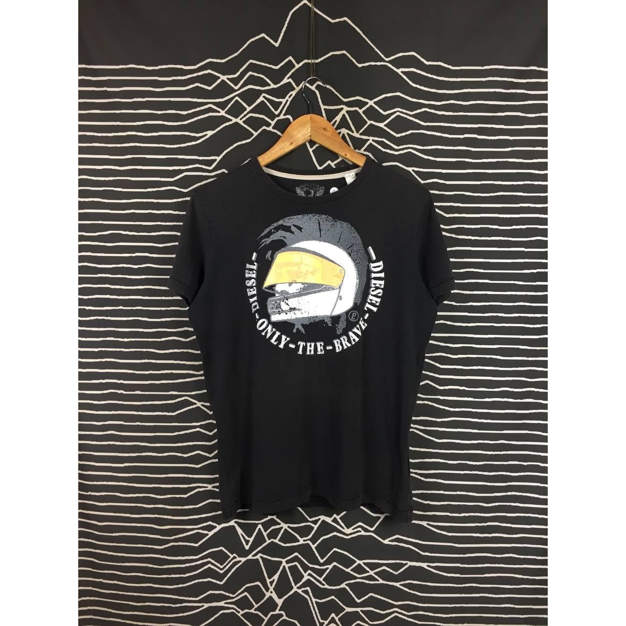 Diesel DIESEL Only The Brave Big Logo Graphic Tee Size US M / EU 48-50 / 2 - 2 Thumbnail