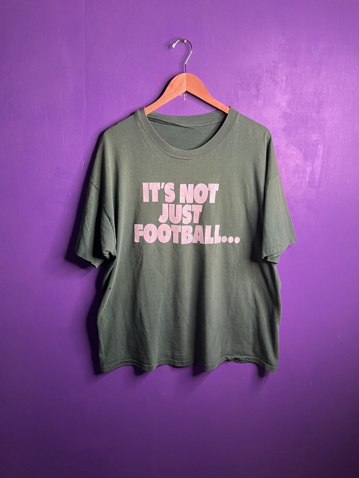 NFL × Vintage Vintage 90s It’s packers football faded t-shirt Size US XL / EU 56 / 4 - 1 Thumbnail