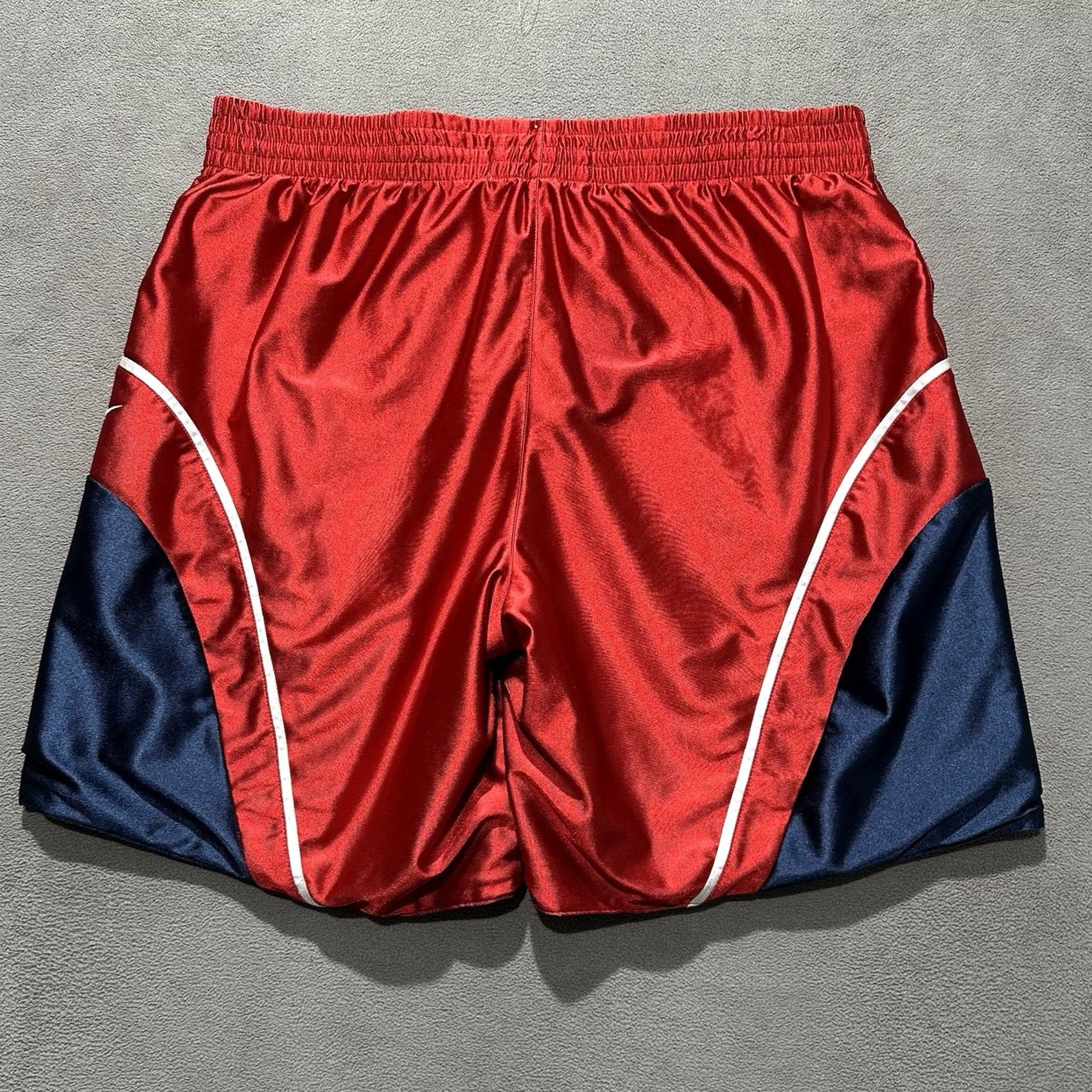 Nike VINTAGE Nike Basketball Shorts Mens L Blue Red White Satin Reversible Y2K 90s Baggy Athletic 90s Mens Size US 33 - 4 Thumbnail
