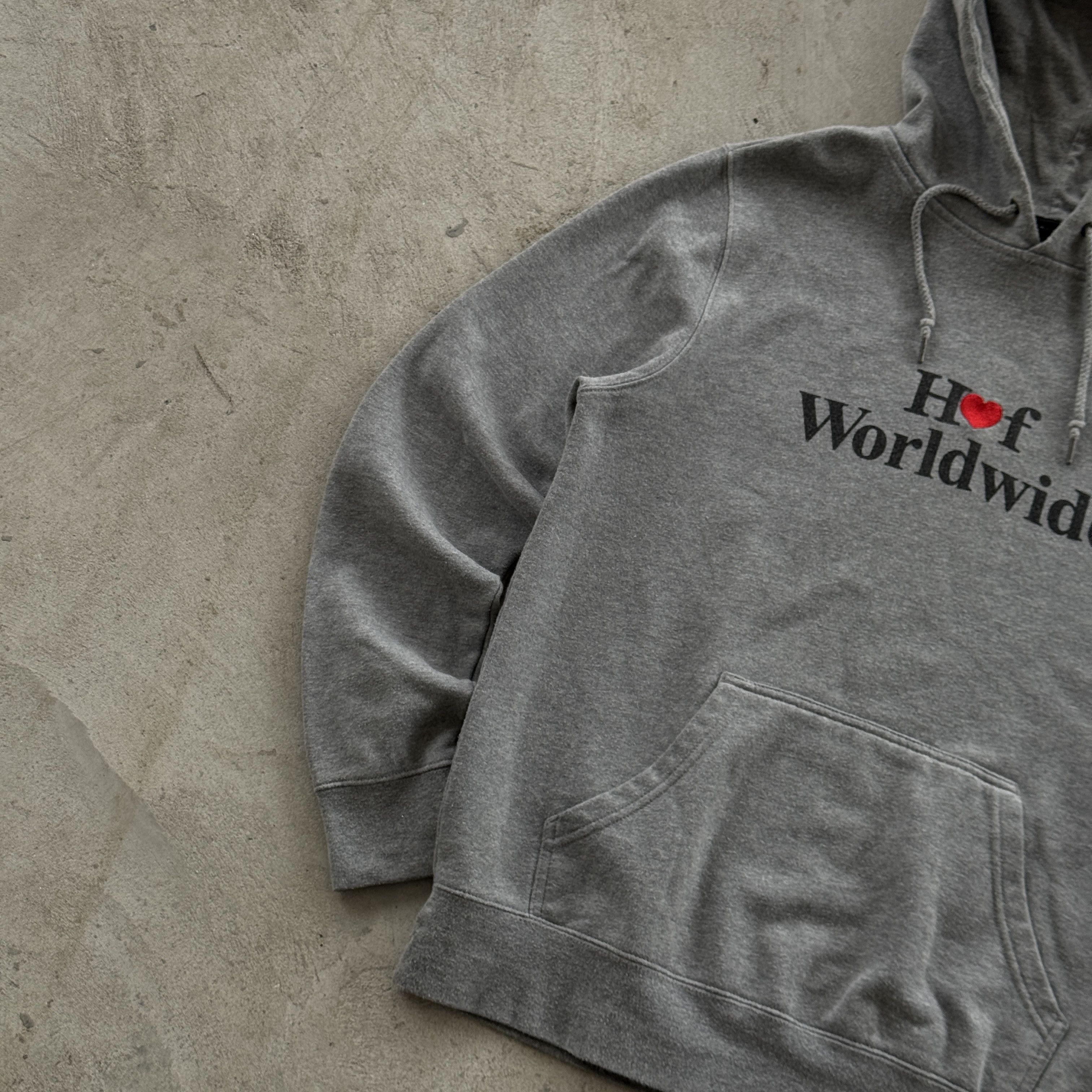 Huf Vintage 90s Huf Worldwide Hooded Sweatshirt Size US M / EU 48-50 / 2 - 3 Thumbnail