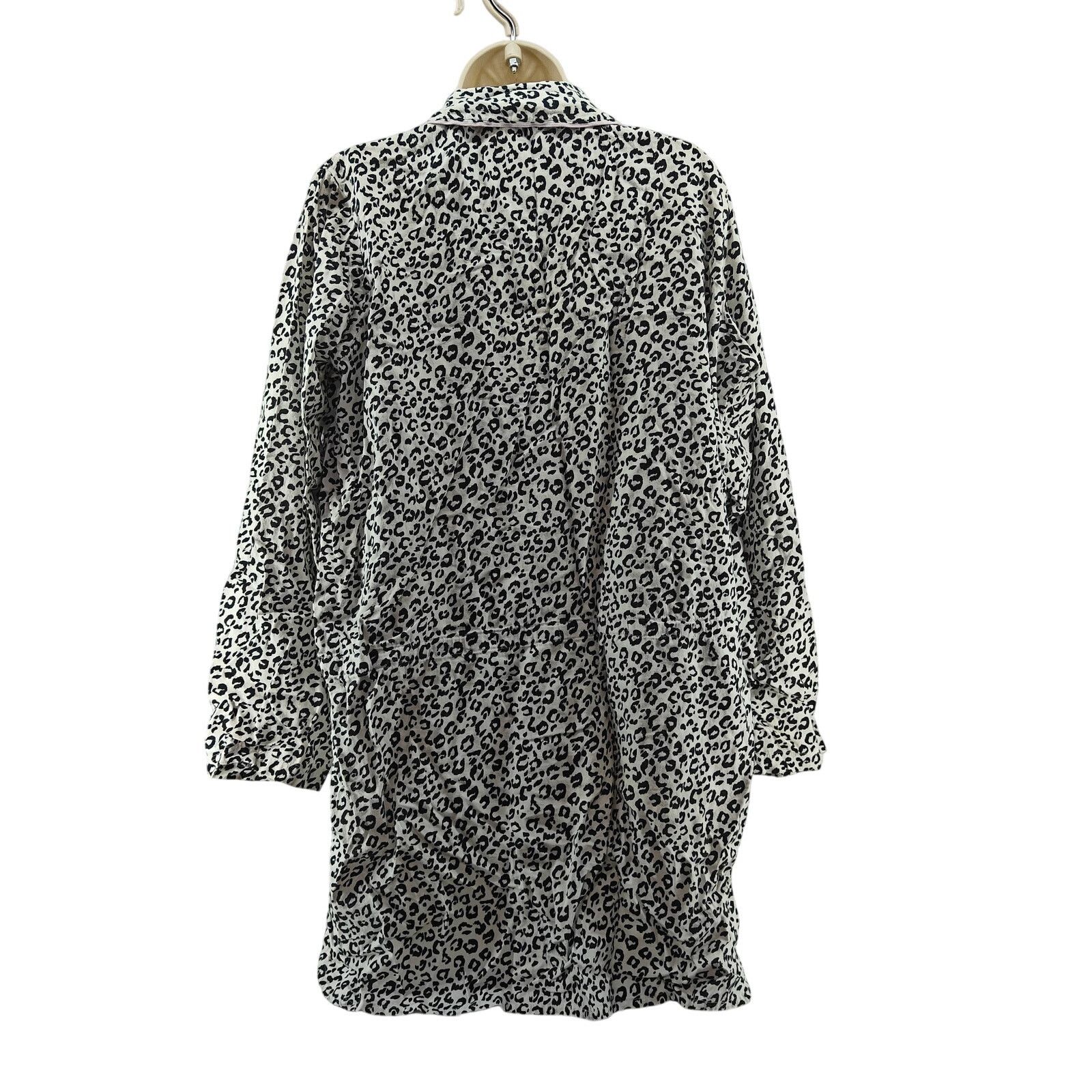 Victoria's Secret Victoria’s Secret Leopard Print Flannel Button Front Pajamas Size ONE SIZE - 4 Thumbnail