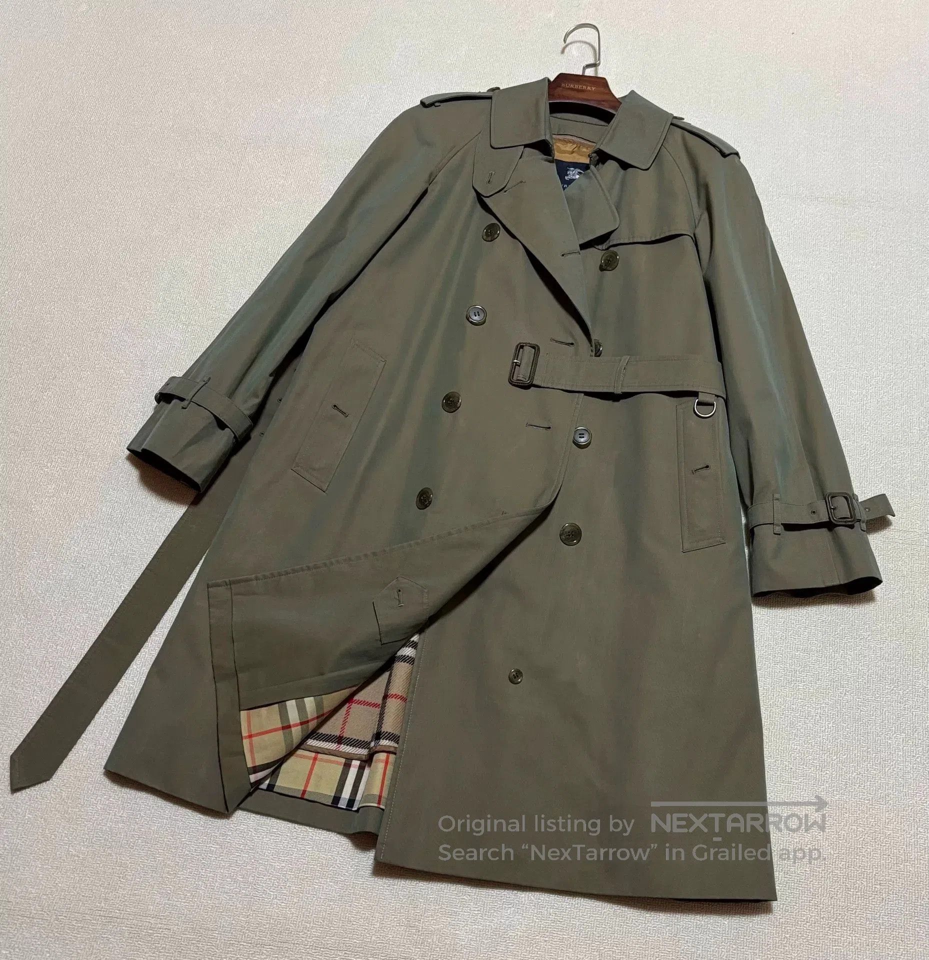 Burberry Burberry Women's Trench Coat. Size M / US 6-8 / IT 42-44 - 1 Thumbnail