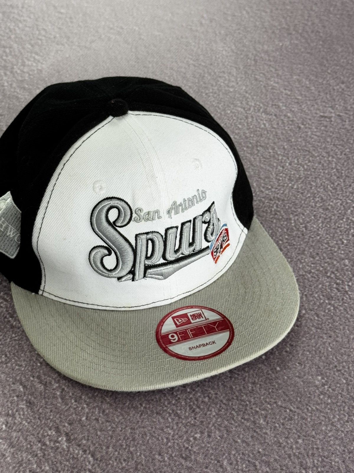 NBA Vintage San Antonio Spurs Snapback Hat Size ONE SIZE - 3 Thumbnail