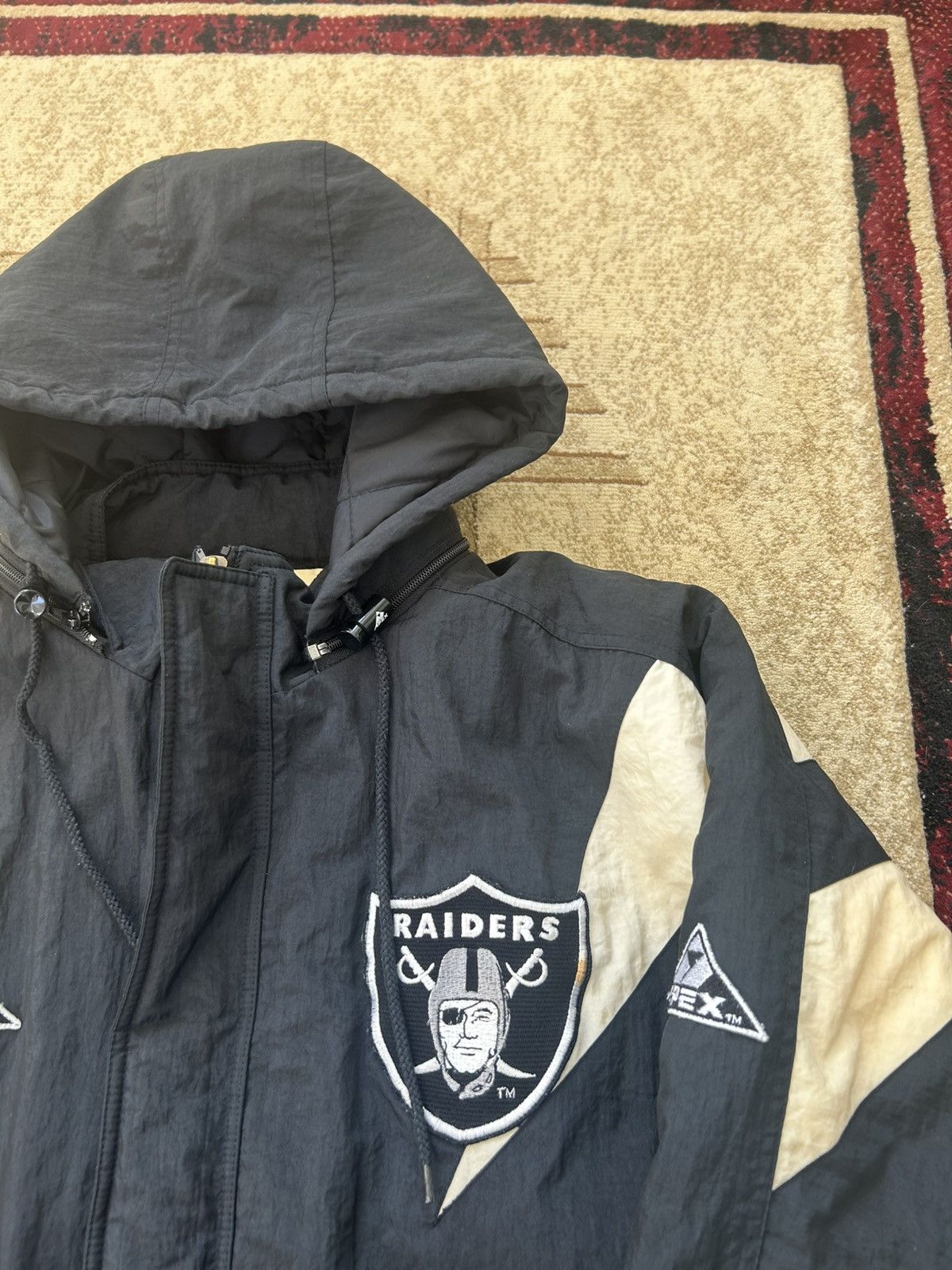 Apex One Vintage 90s Apex One Oakland Raiders Shark Tooth Jacket Size US XL / EU 56 / 4 - 7 Thumbnail