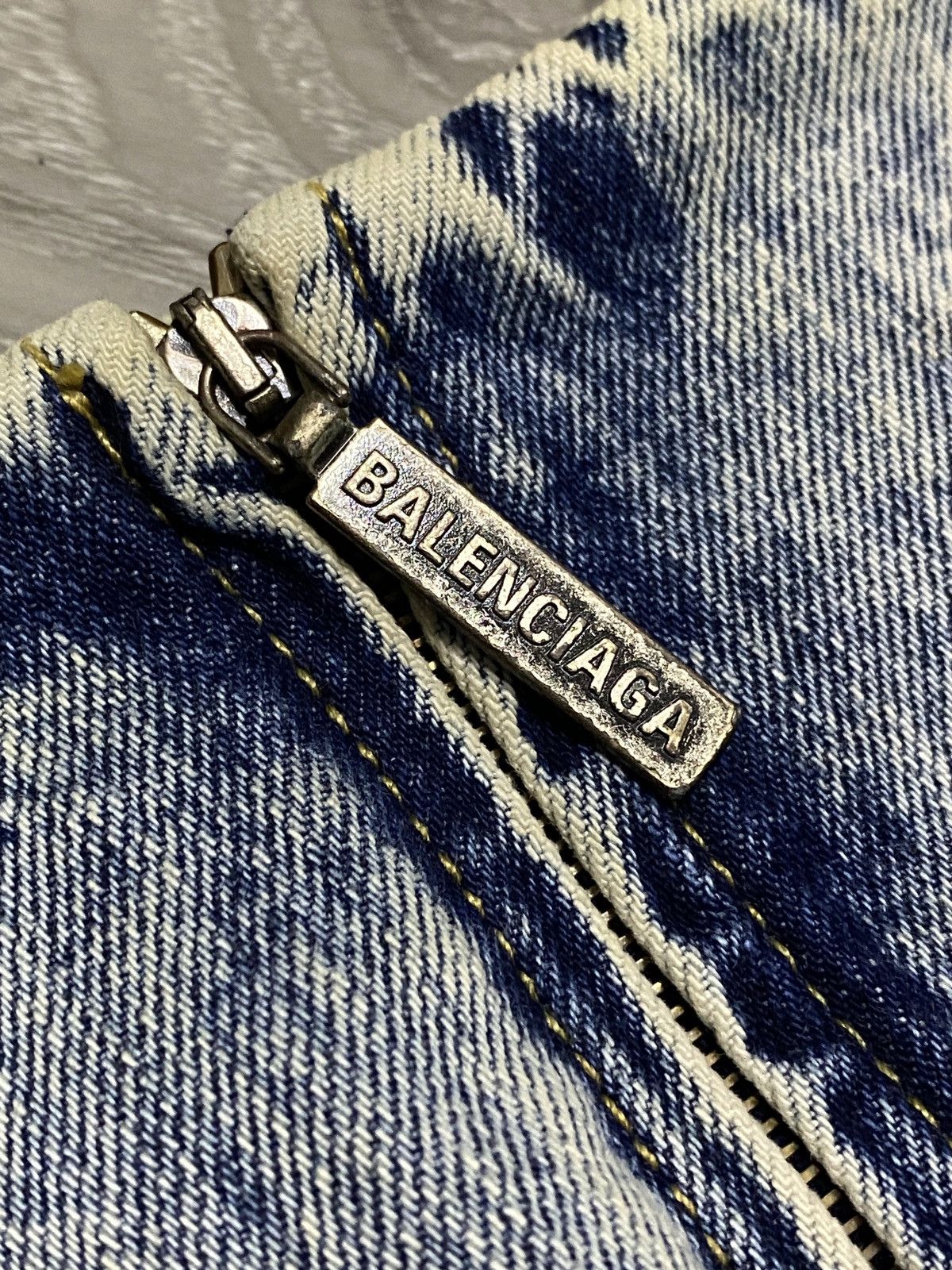 Balenciaga Deadstock- Balenciaga - Frayed Denim Skirt Size 24" / US 00 / IT 34 - 8 Thumbnail