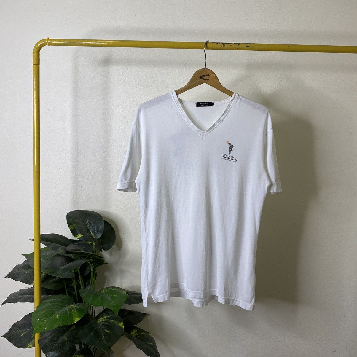 Burberry Burberry Black Label Ocean Life V Neck T Shirt Size US M / EU 48-50 / 2 - 7 Thumbnail