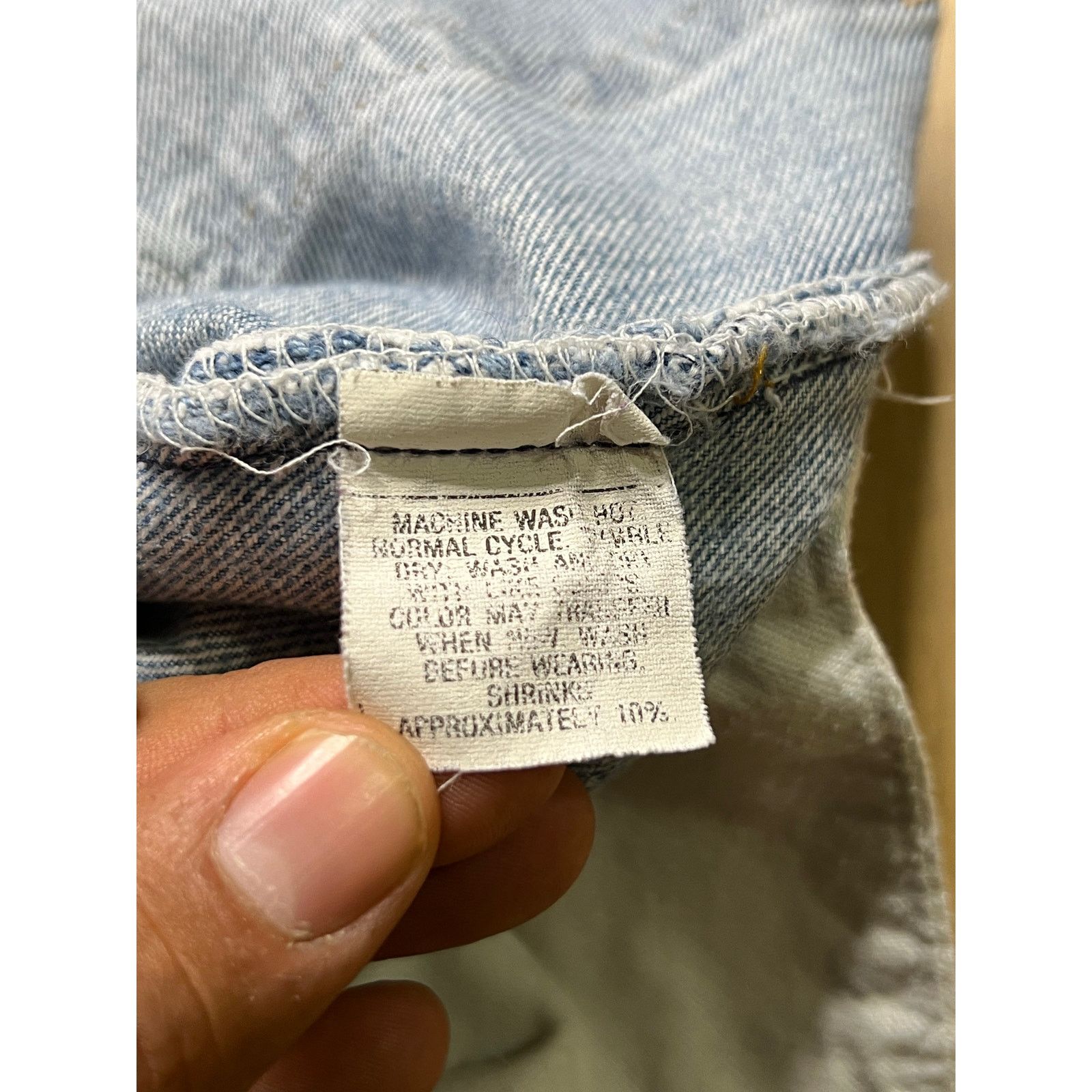 Levi's VTG Levi’s 501 Jeans USA Button Fly Faded Distressed 33x26 Size US 33 - 3 Thumbnail