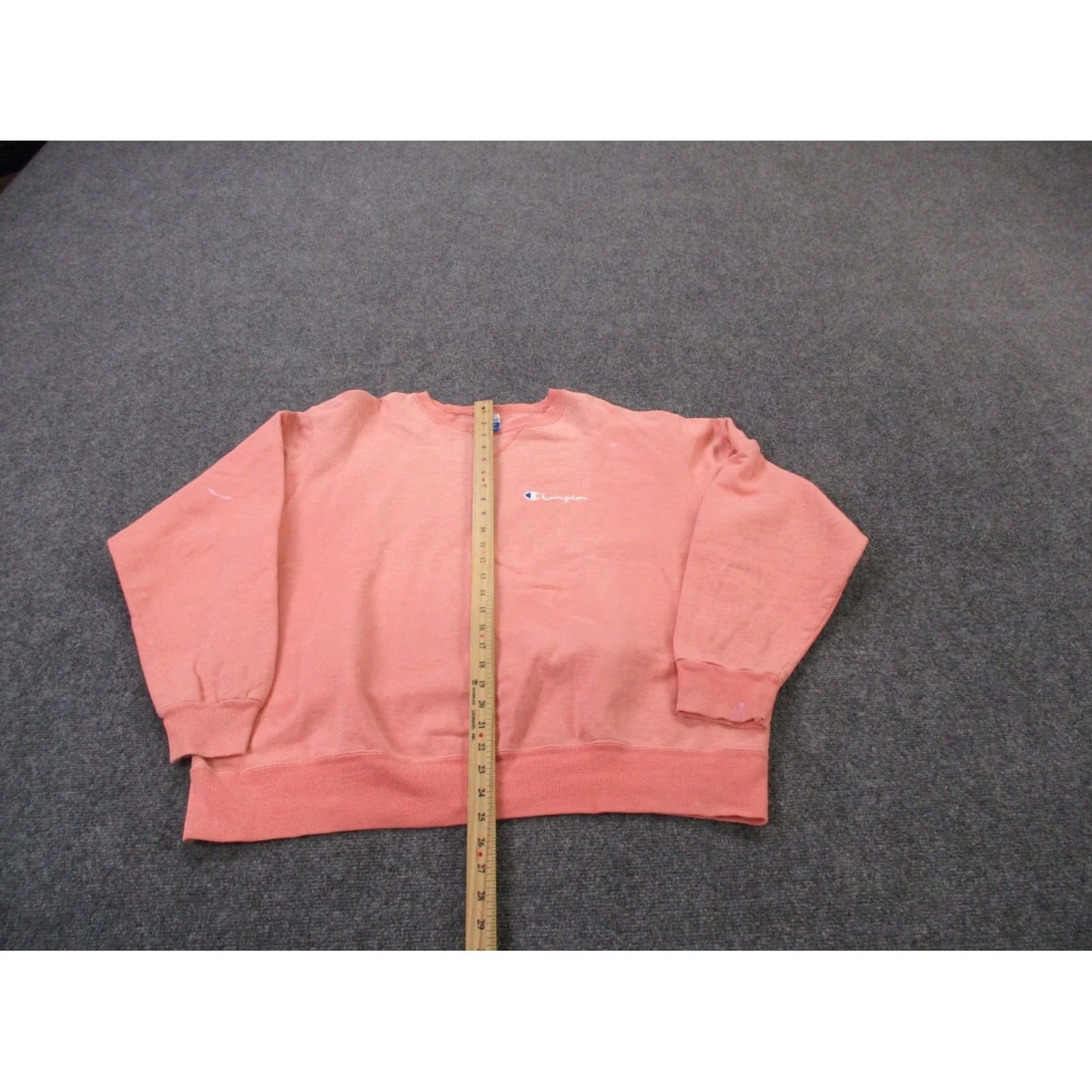 Champion VINTAGE Champion Sweatshirt Womens XL Pink Pullover Embroidered USA Made 90s Size XL / US 12-14 / IT 48-50 - 3 Thumbnail