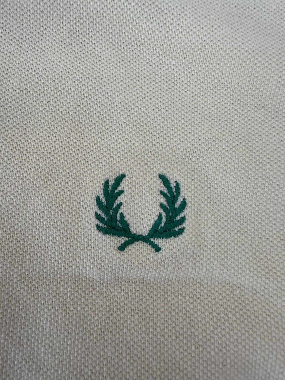 Fred Perry Fred Perry Yellow Polo Shirt Laurel Logo M Size US M / EU 48-50 / 2 - 5 Thumbnail