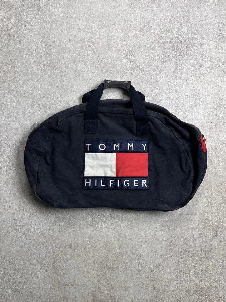 Other Vintage Tommy Hilfiger Big Logo Gym Bag Os Size ONE SIZE - 2 Thumbnail
