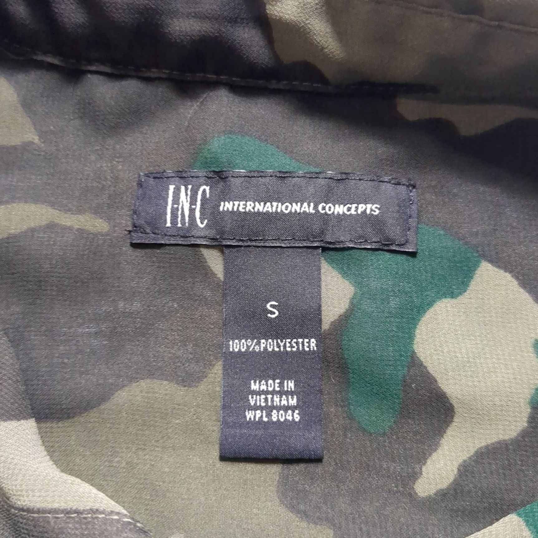 Vintage INC International Concepts Women Shirt Camouflage Button-Down Green Small Semi-Sheer Long Sleeve Button-Up Lightweight Pockets Casual Shirt Womens Size S / US 4 / IT 40 - 2 Thumbnail