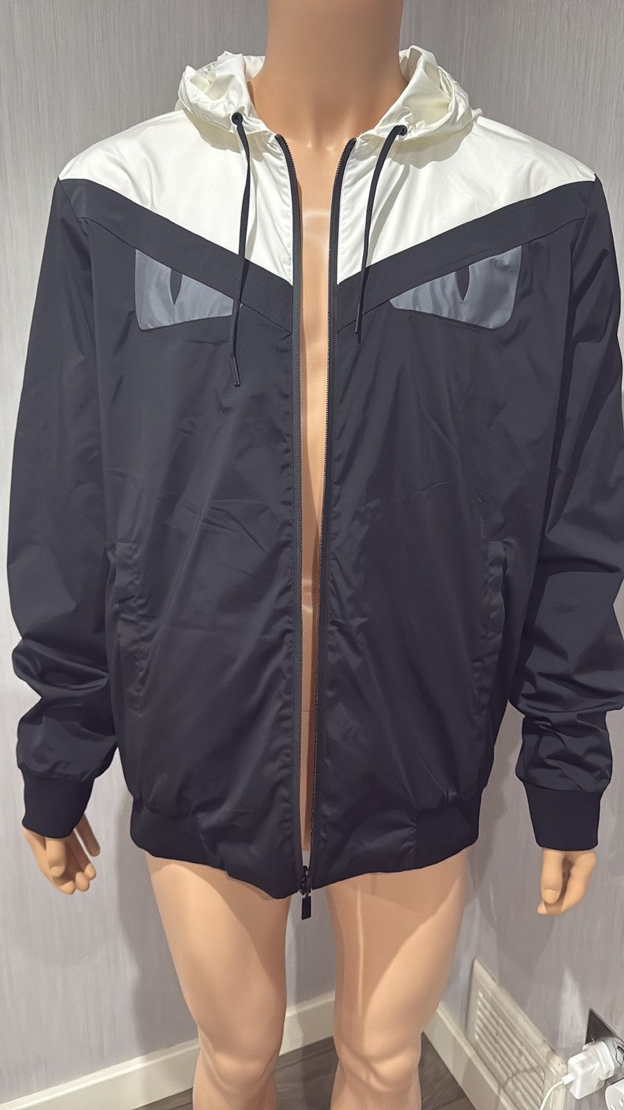 Fendi Fendi Monster Eyes Reversible Windbreaker Black/White Size US XL / EU 56 / 4 - 2 Thumbnail