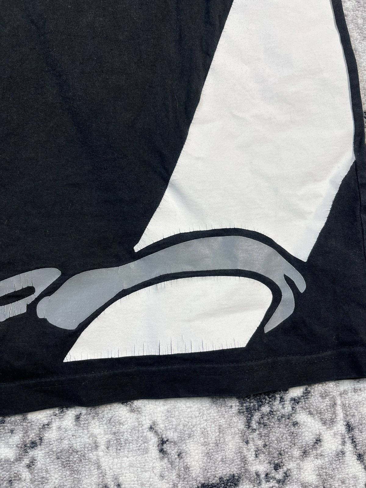 Band Tees Graphic T-Shirt — Handcuffs Back Print Size US XL / EU 56 / 4 - 14 Thumbnail
