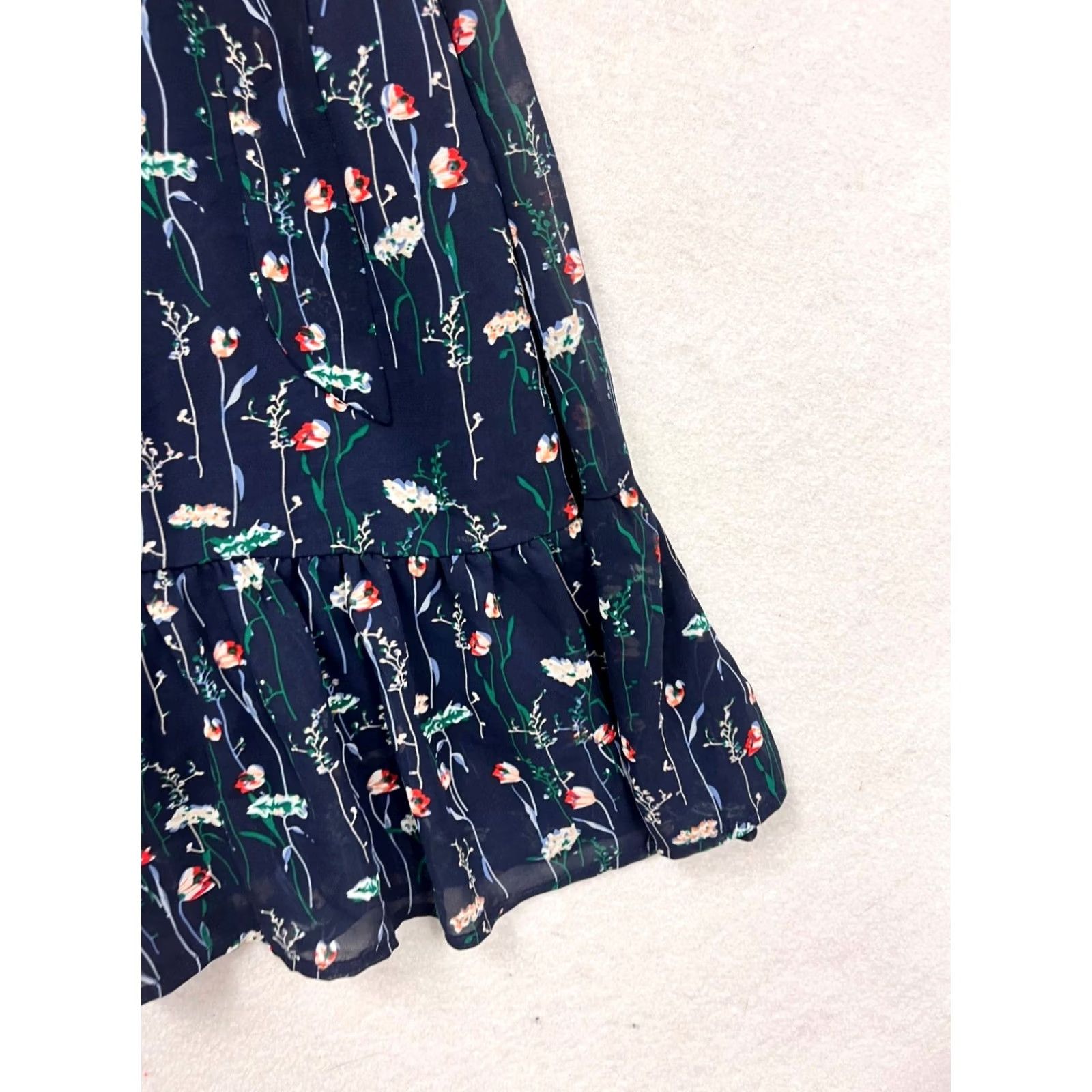 Vintage Roolee XS Floral Ruffle Midi Skirt Navy Womens XS Skirt Midi Floral Print 409A Size 26" / US 2 / IT 38 - 7 Thumbnail