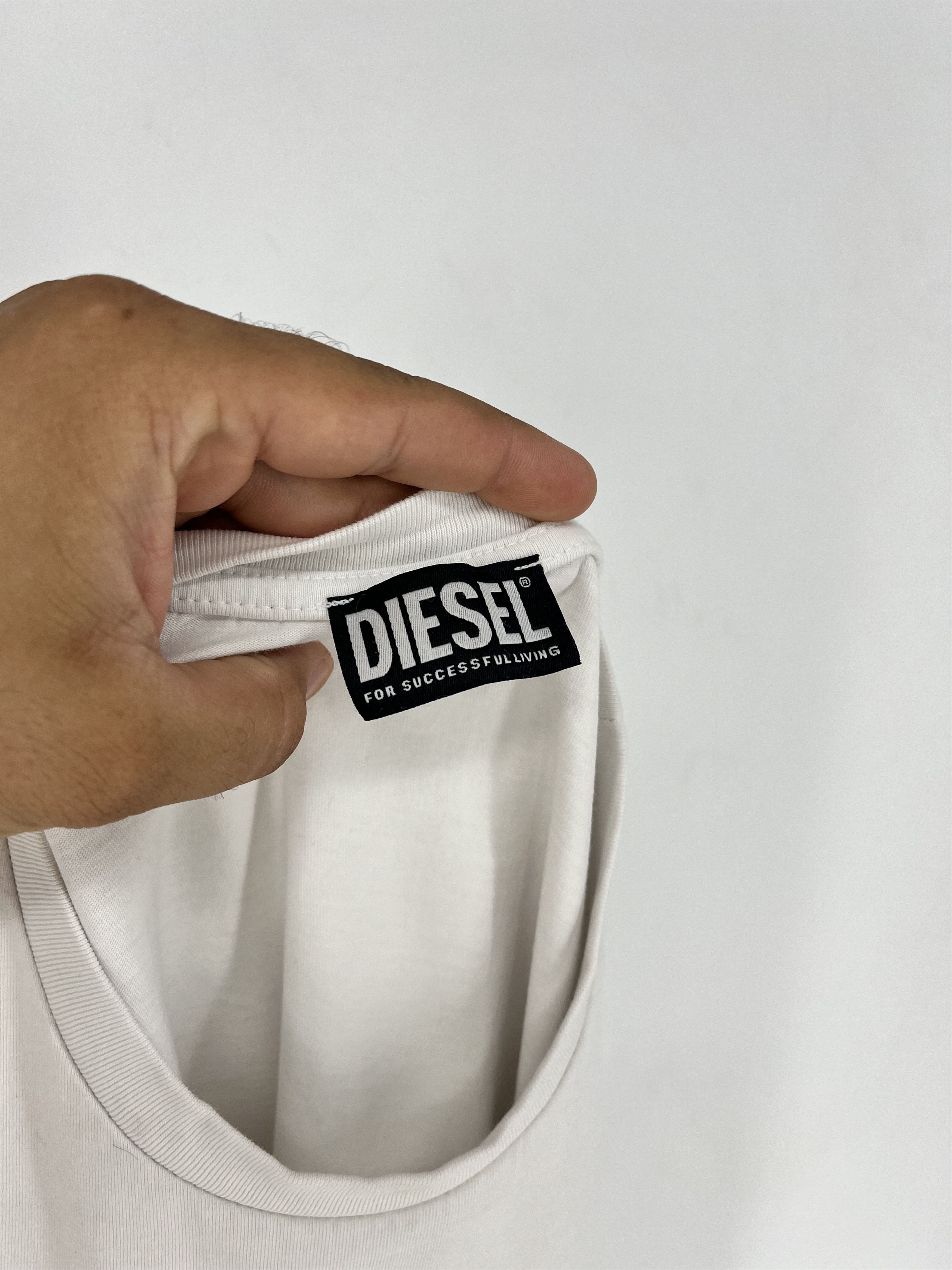 Other Vintage Diesel Japanese Y2K Style Tee Casual Streetwear 90s Size S / US 4 / IT 40 - 8 Thumbnail