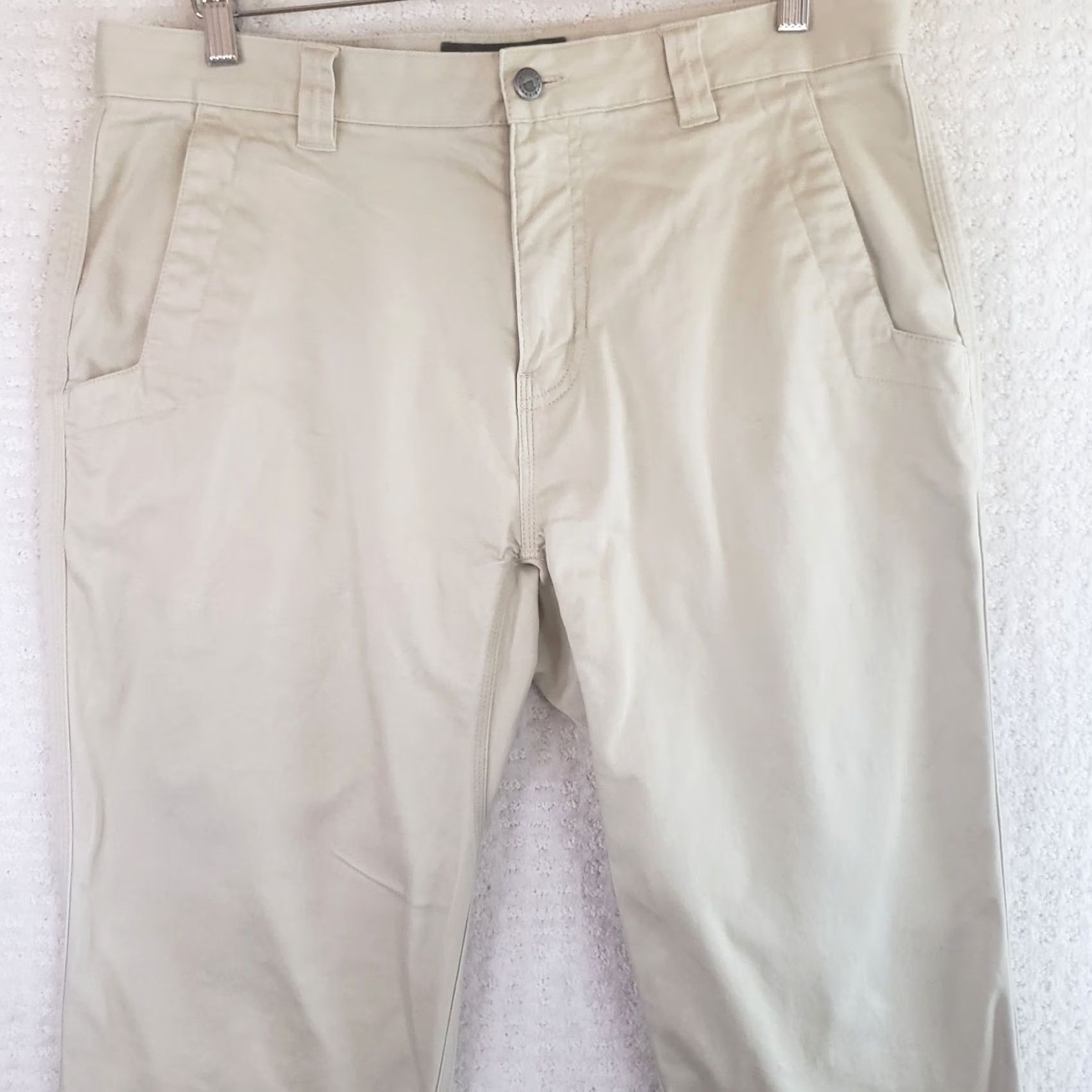 Mountain Khakis Mountain Khakis Chino Pants Straight Leg Mens 35x31 Khaki 5-Pocket Logo Pockets Outdoor Casual Workwear Winter Fall Spring Slacks Size US 35 - 3 Thumbnail