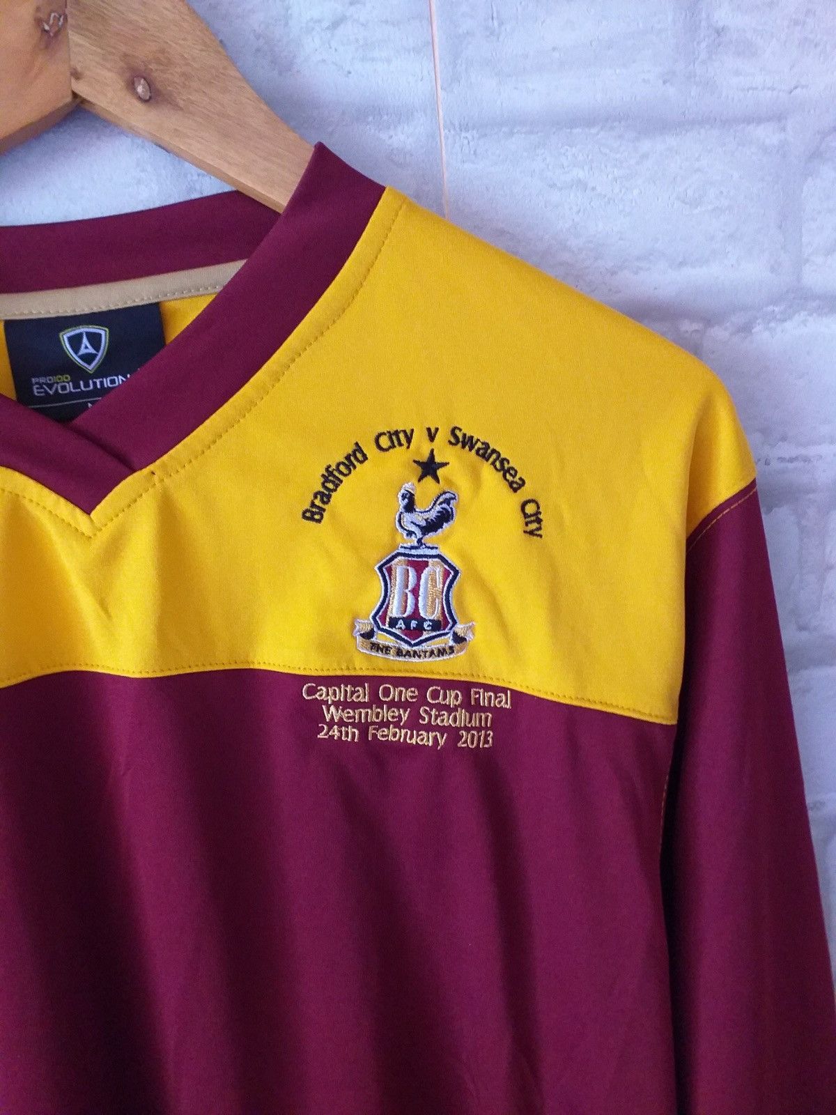 Vintage Jersey Bradford City vs Swansea City Cup Final Wembley 2013 Size US M / EU 48-50 / 2 - 3 Thumbnail