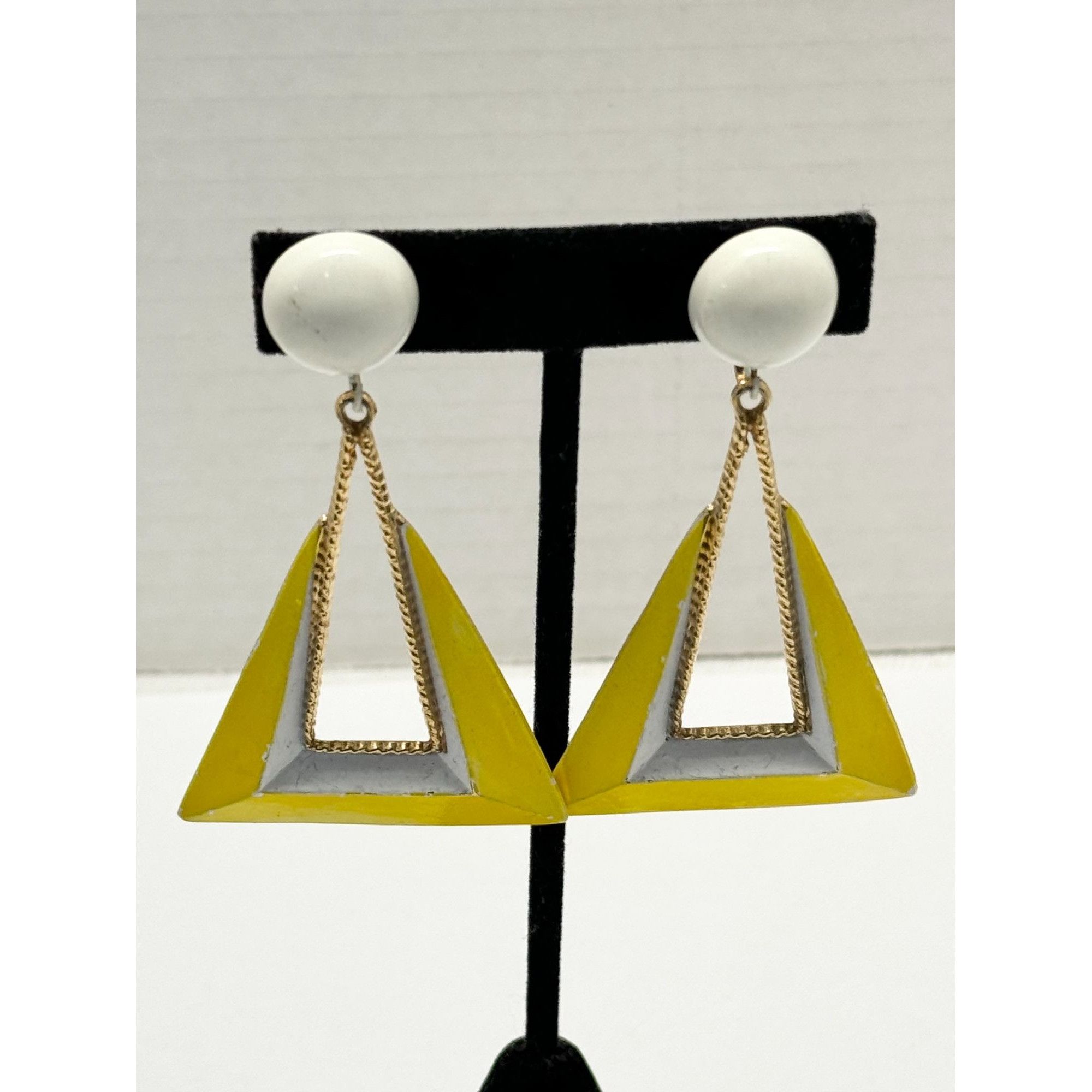 Vintage Vintage yellow door knocker earrings Size ONE SIZE - 1 Thumbnail