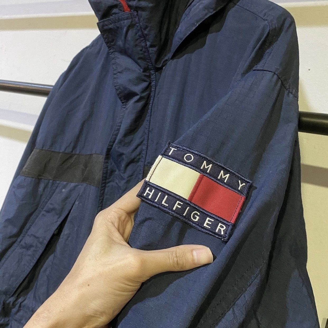 Tommy Hilfiger × Vintage Tommy Hilfiger Men's Navy Parka Hood Jackets Size US M / EU 48-50 / 2 - 10 Thumbnail