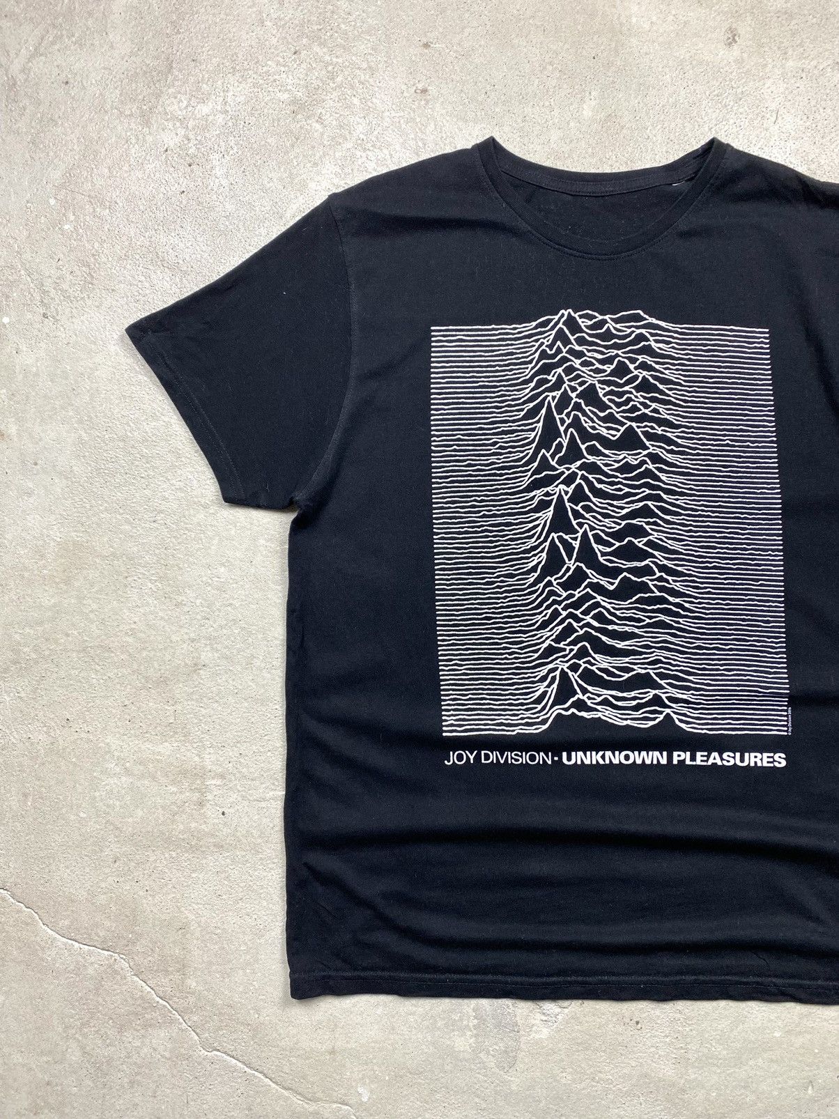 Band Tees Joy Division Band T Shirt Y2K Divizn Pleasures Size US L / EU 52-54 / 3 - 2 Thumbnail