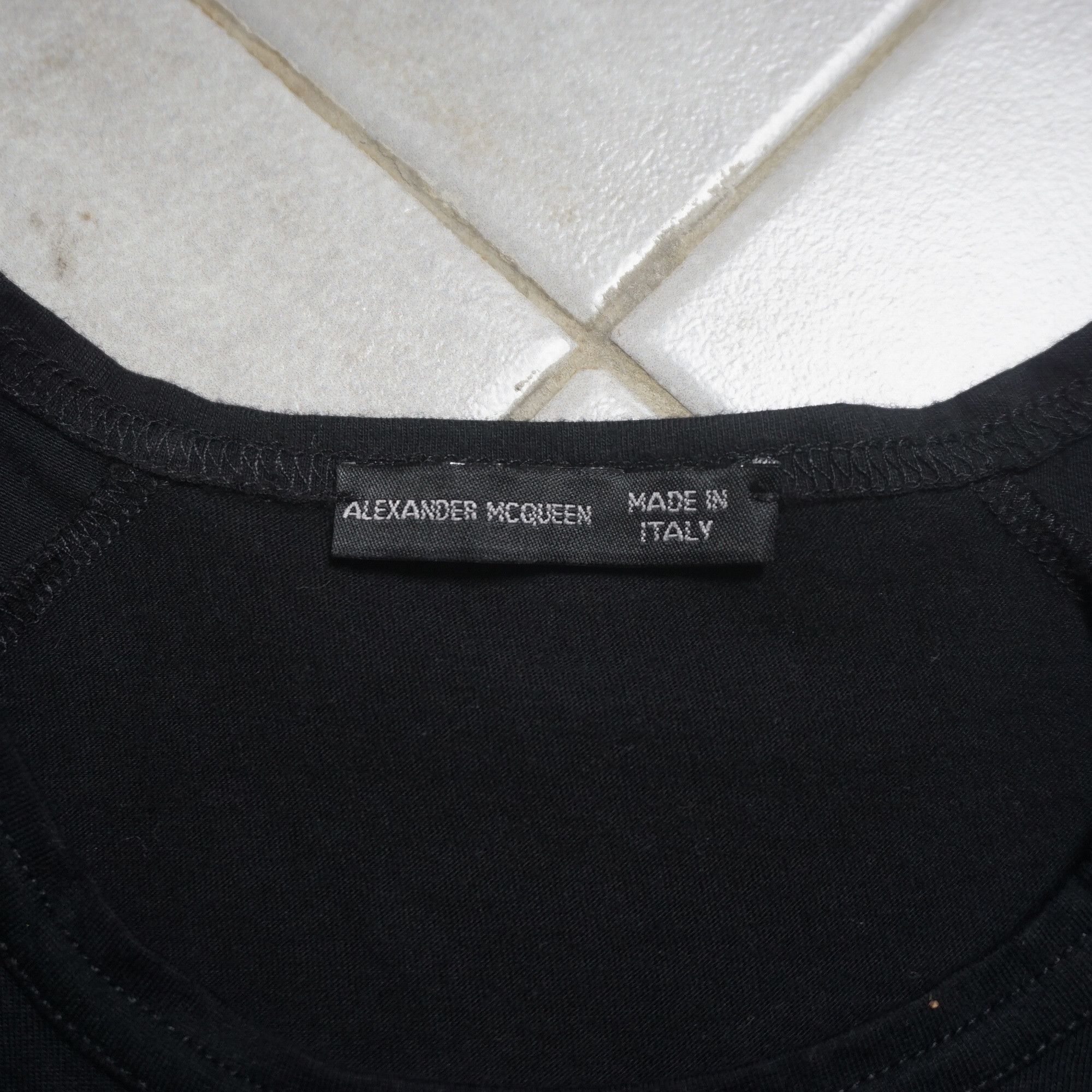 Alexander McQueen Vintage 90s Alexander Mcqueen tee Size M / US 6-8 / IT 42-44 - 7 Thumbnail