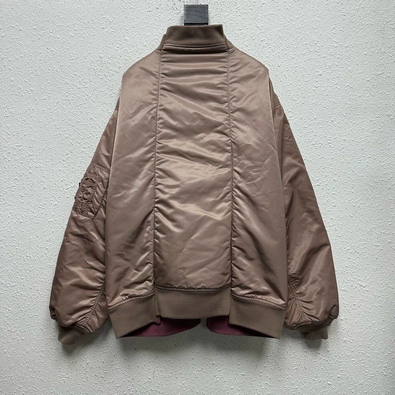 Vetements Vetements Double-Sided Bomber ma-1 Milk Tea Pilot Jacket Size US XXS / EU 40 - 2 Thumbnail
