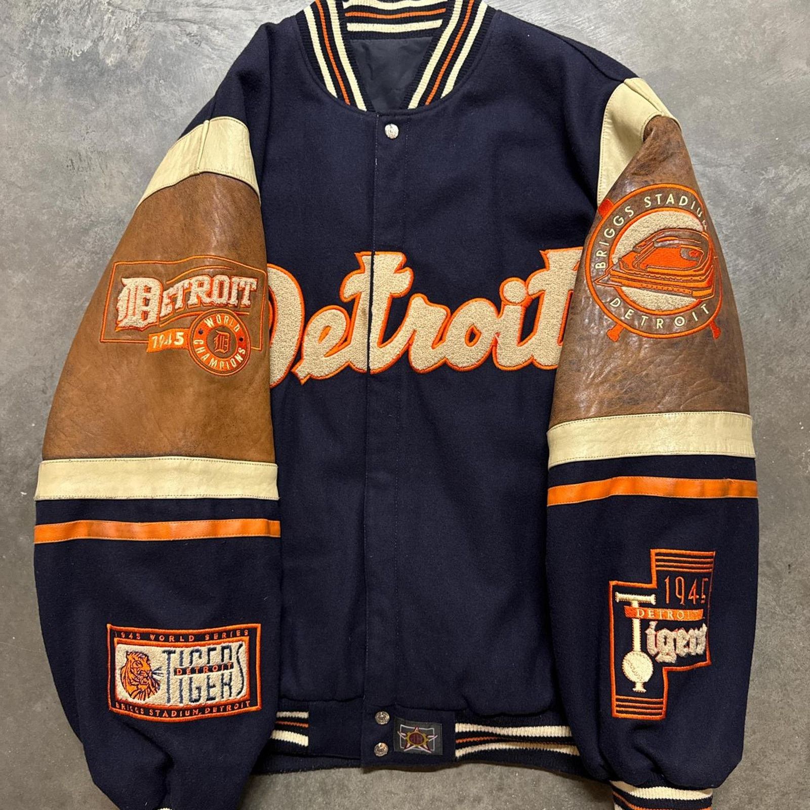JH Design × Vintage Vintage JH Design Detroit Tigers MLB Wool Leather Jacket Size US XXL / EU 58 / 5 - 4 Thumbnail