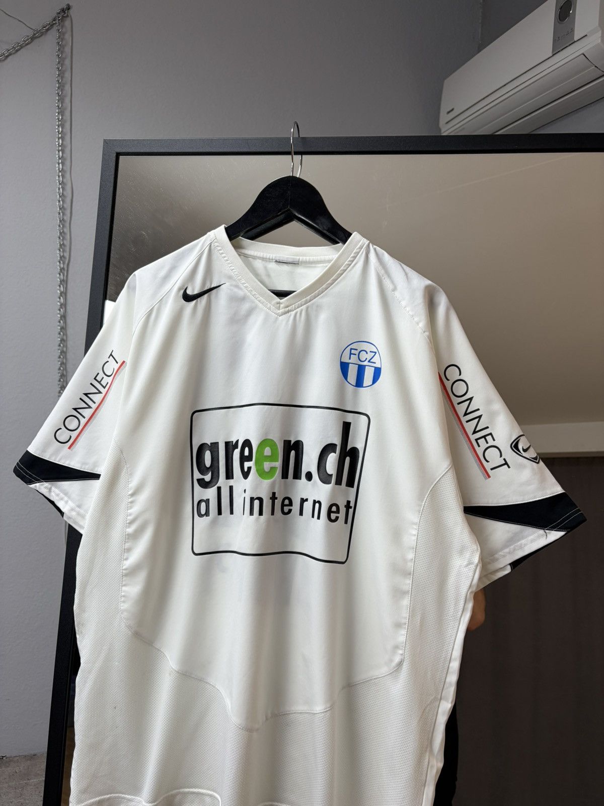 Nike Vintage Nike FC Zurich Jersey Y2K Football Shirt SwissLeague Size US XL / EU 56 / 4 - 4 Thumbnail