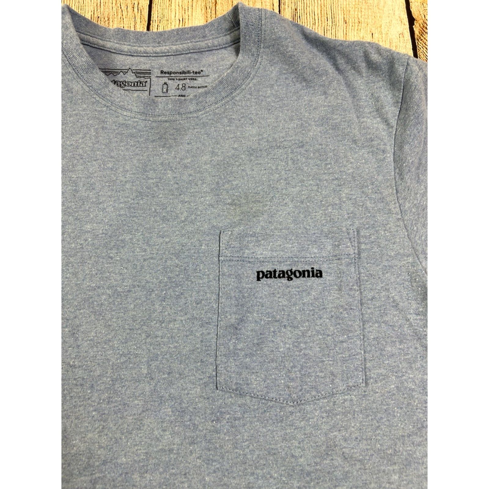 Patagonia Patagonia T-Shirt Blue Pocket Regular Short Sleeve Size S Crew Neck Men Cotton Graphic Print Outdoor Nature Size US S / EU 44-46 / 1 - 3 Thumbnail