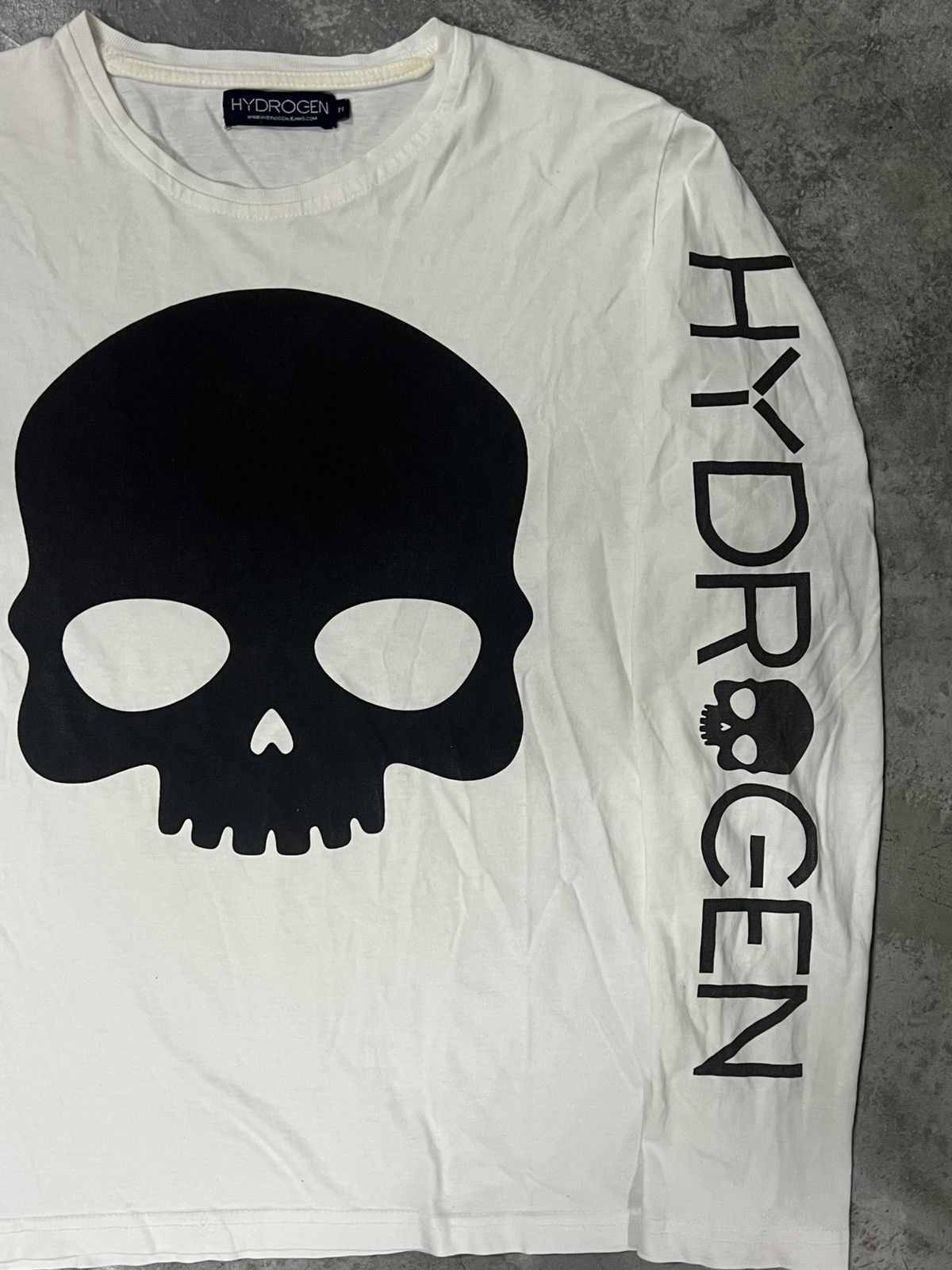 Japanese Brand Hydrogen skull long sleeve Size US M / EU 48-50 / 2 - 3 Thumbnail