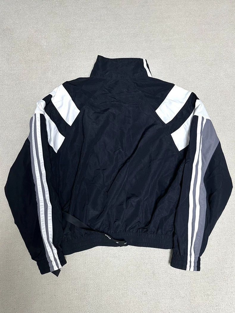 Balenciaga Balenciaga 22fw black and white color blocked sportyb jacke Size US S / EU 44-46 / 1 - 2 Thumbnail