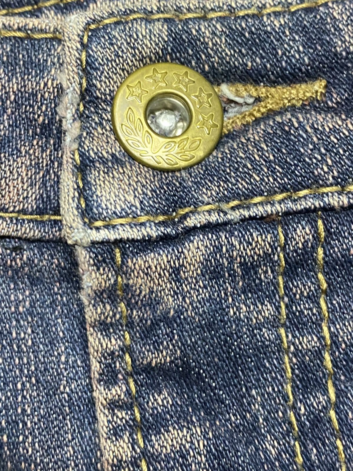 Hypebeast Japanese Brand 90’s Vibe Rue de France Fade Blue Flare Jeans Size US 29 - 9 Thumbnail