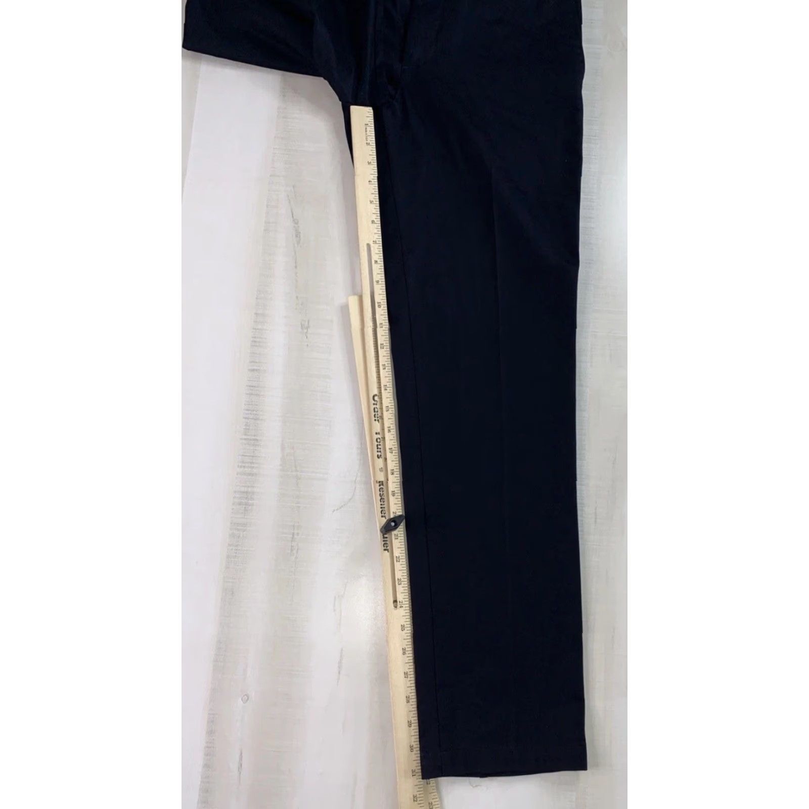 Dockers Dockers Black Slim Fit Easy Care Pants Mens 31 Khaki Pattern Solid Cotton Blend 32 Inseam 31 Waist City Preppy Mens Size US 31 - 5 Thumbnail