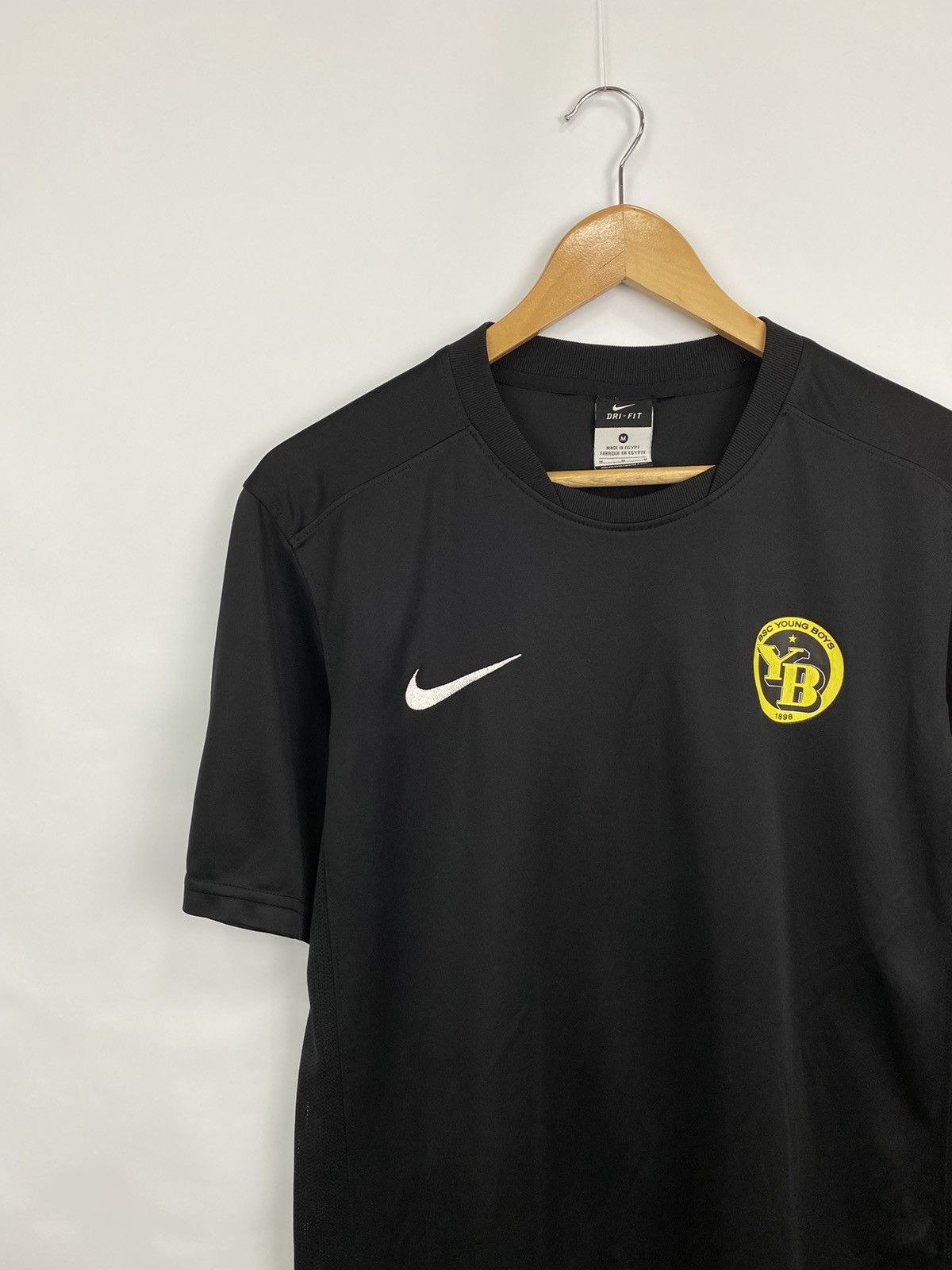Nike Nike BSC Young Boys football shirt jersey rare retro Y2K Size US M / EU 48-50 / 2 - 1 Thumbnail