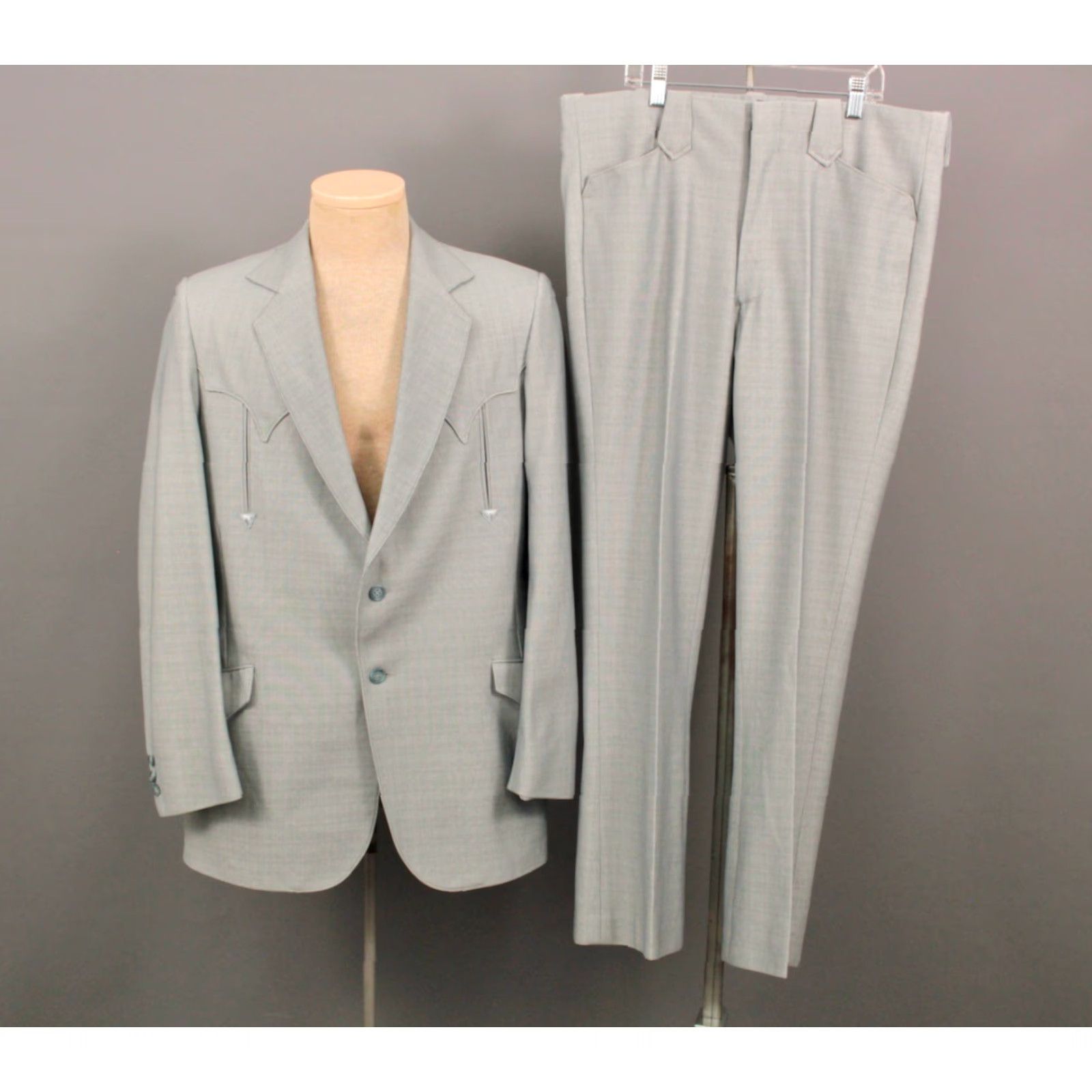 Vintage VINTAGE Men’s VTG 70s Tregos Grey 2 PC Western Leisure Suit Sz 40 1970s Disco Polyester Mens Size 40R - 2 Thumbnail