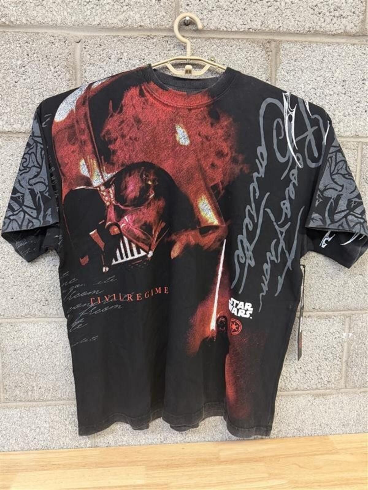 Civil Regime Civil Regime Star Wars Darth Vader Graphic Tee L Size US L / EU 52-54 / 3 - 1 Thumbnail
