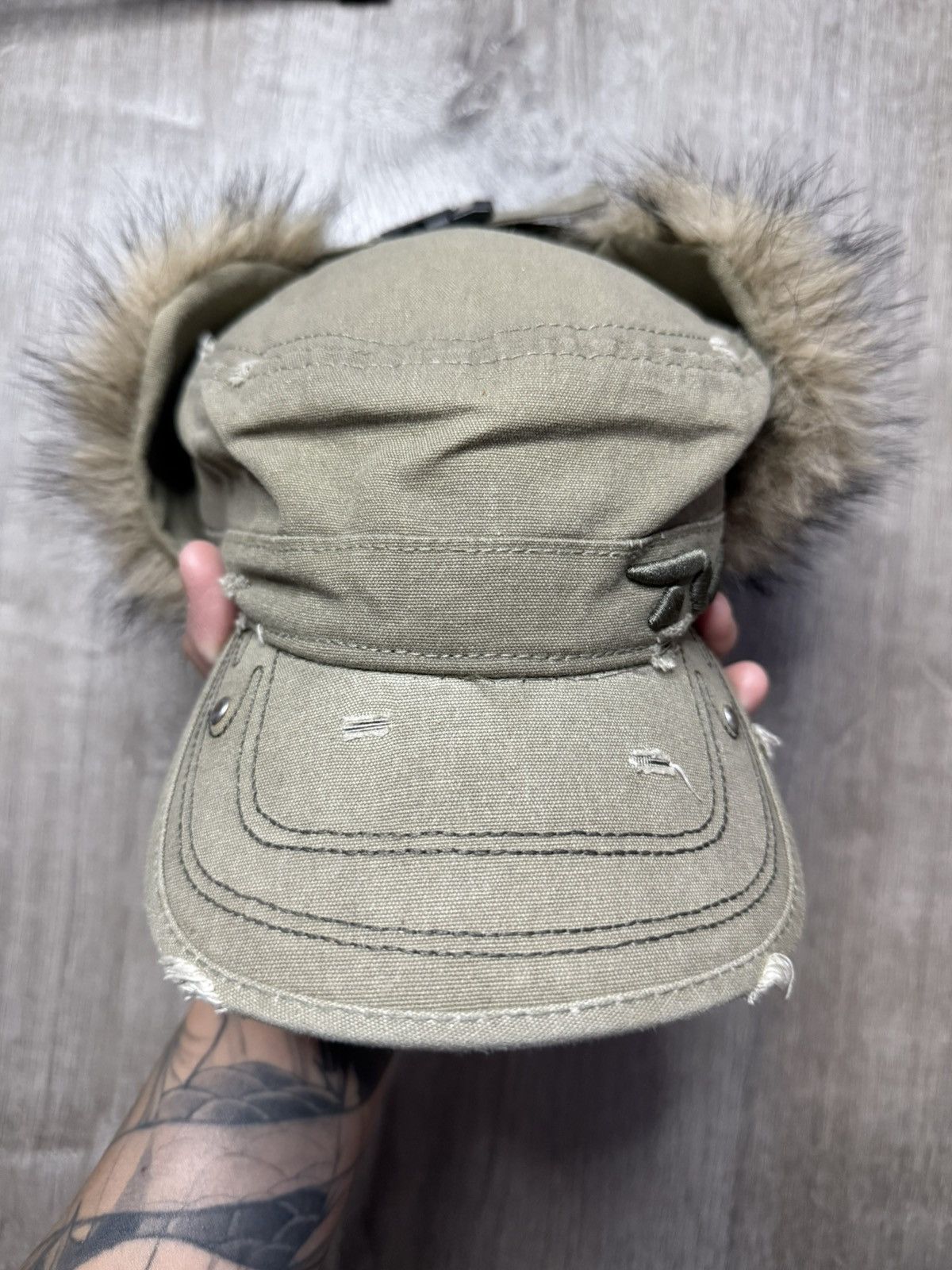 Trendt Vision Trendt Vision Olive Fur Cap Size ONE SIZE - 1 Thumbnail