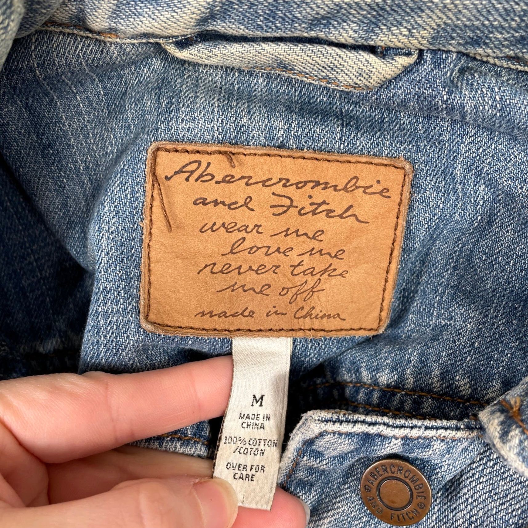Abercrombie & Fitch Abercrombie & Fitch Denim Jacket Womens Medium Blue Distressed Grunge Y2K Jacket Boys Girls Mens Apparel Size M / US 6-8 / IT 42-44 - 3 Thumbnail