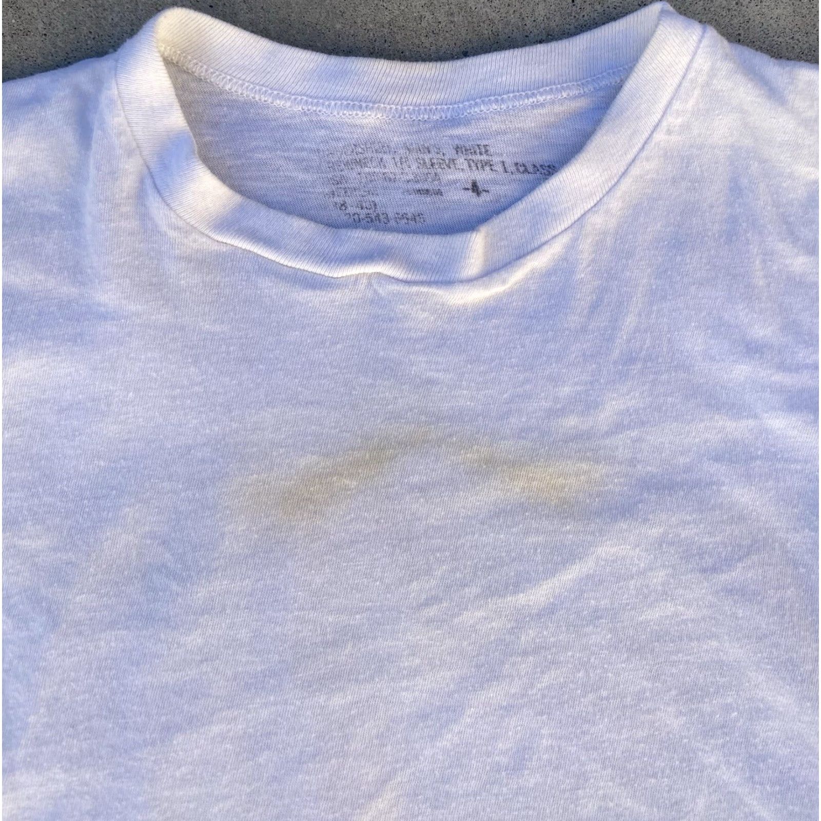 Vintage VINTAGE US Military Issue T-Shirt White Short Sleeve Crew Neck Size 4 Regular Patina Laundry ID ENSLEY D. W. Vintage 4 Mens Size US S / EU 44-46 / 1 - 4 Thumbnail