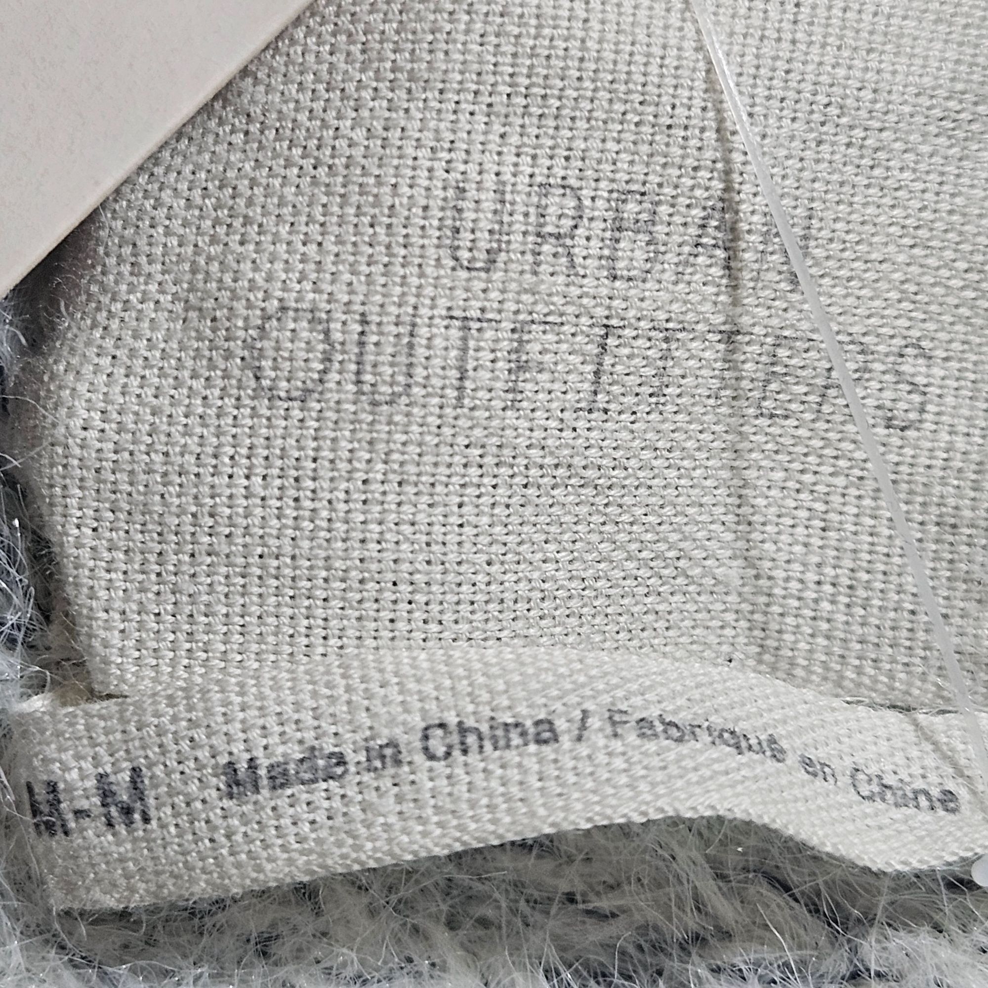 Urban Outfitters Urban Outfitters Women Gray Fuzzy V-Neck Sweater M Clean Gir Size M / US 6-8 / IT 42-44 - 4 Thumbnail
