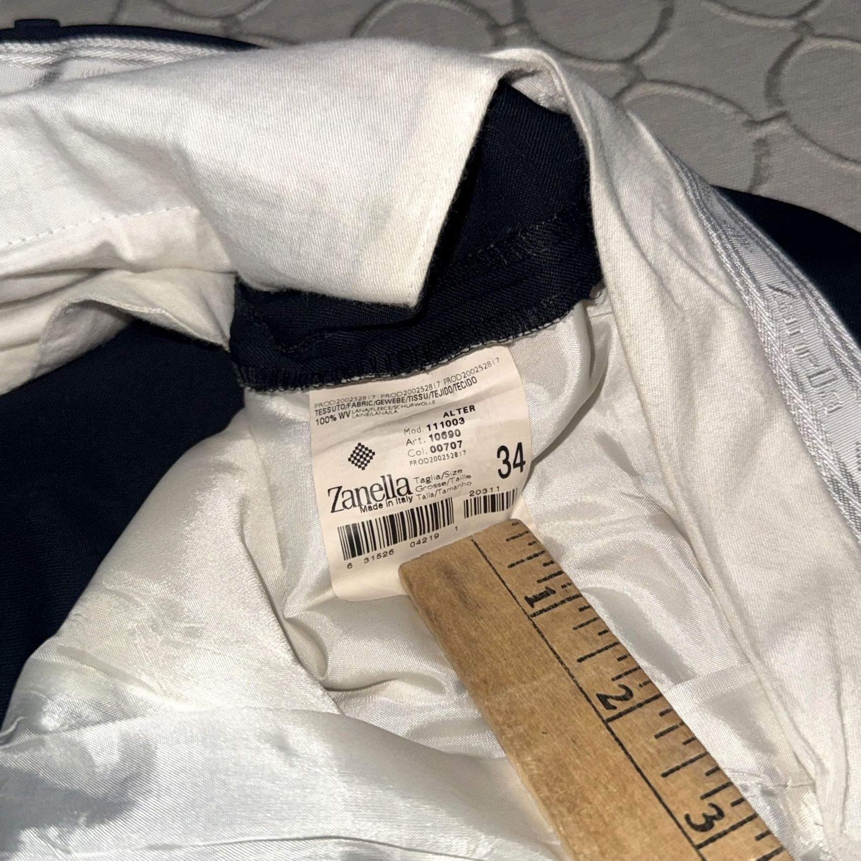 Zanella Zanella Dress Pants Mens 34 Navy Pleated Cuffed Trousers Lined Zip Fly Classic Pants Mens 34 Navy Pleated Cuffed Lined Zip Fly Formal Business Size US 34 / EU 50 - 6 Thumbnail