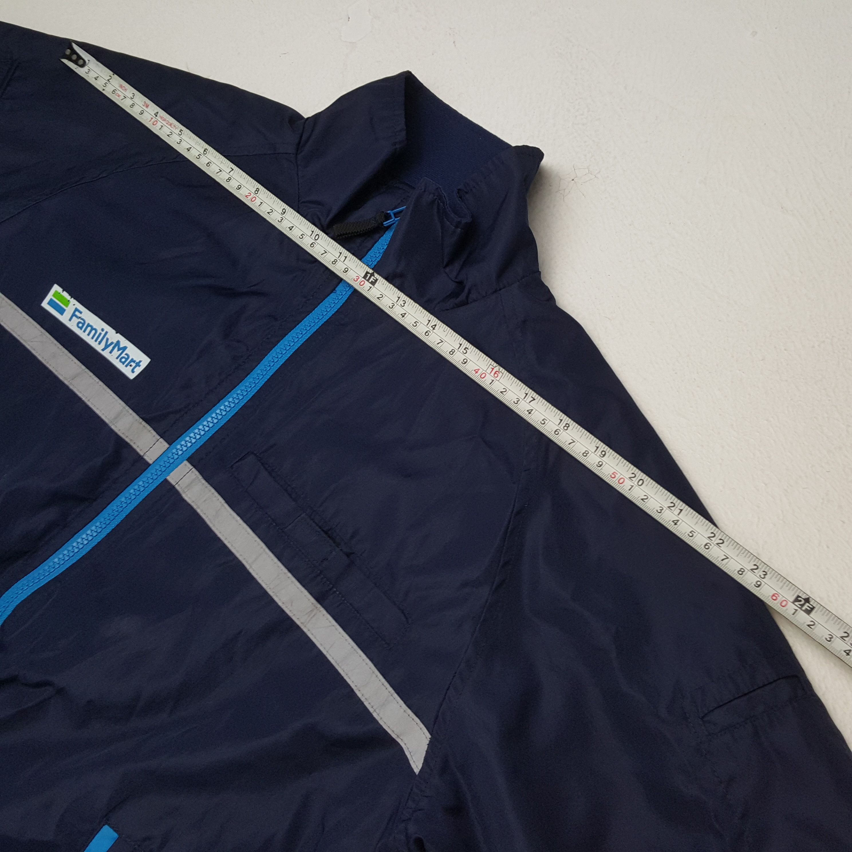Japanese Brand × Vintage Vintage FAMILY MART Japanese Uniform Working Jacket Size US L / EU 52-54 / 3 - 4 Thumbnail