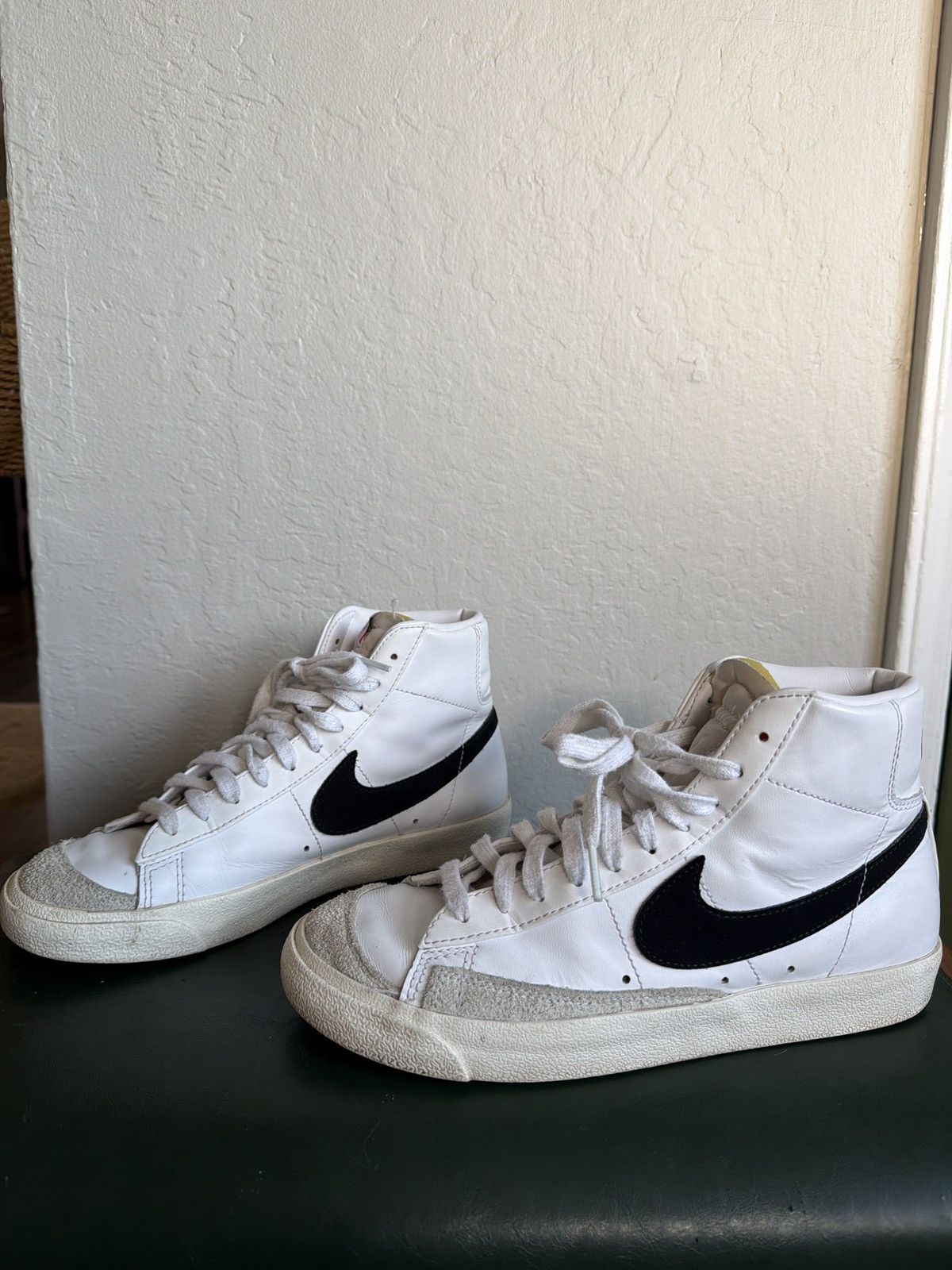 Nike Nike Blazers Size US 7.5 / EU 40-41 - 2 Thumbnail