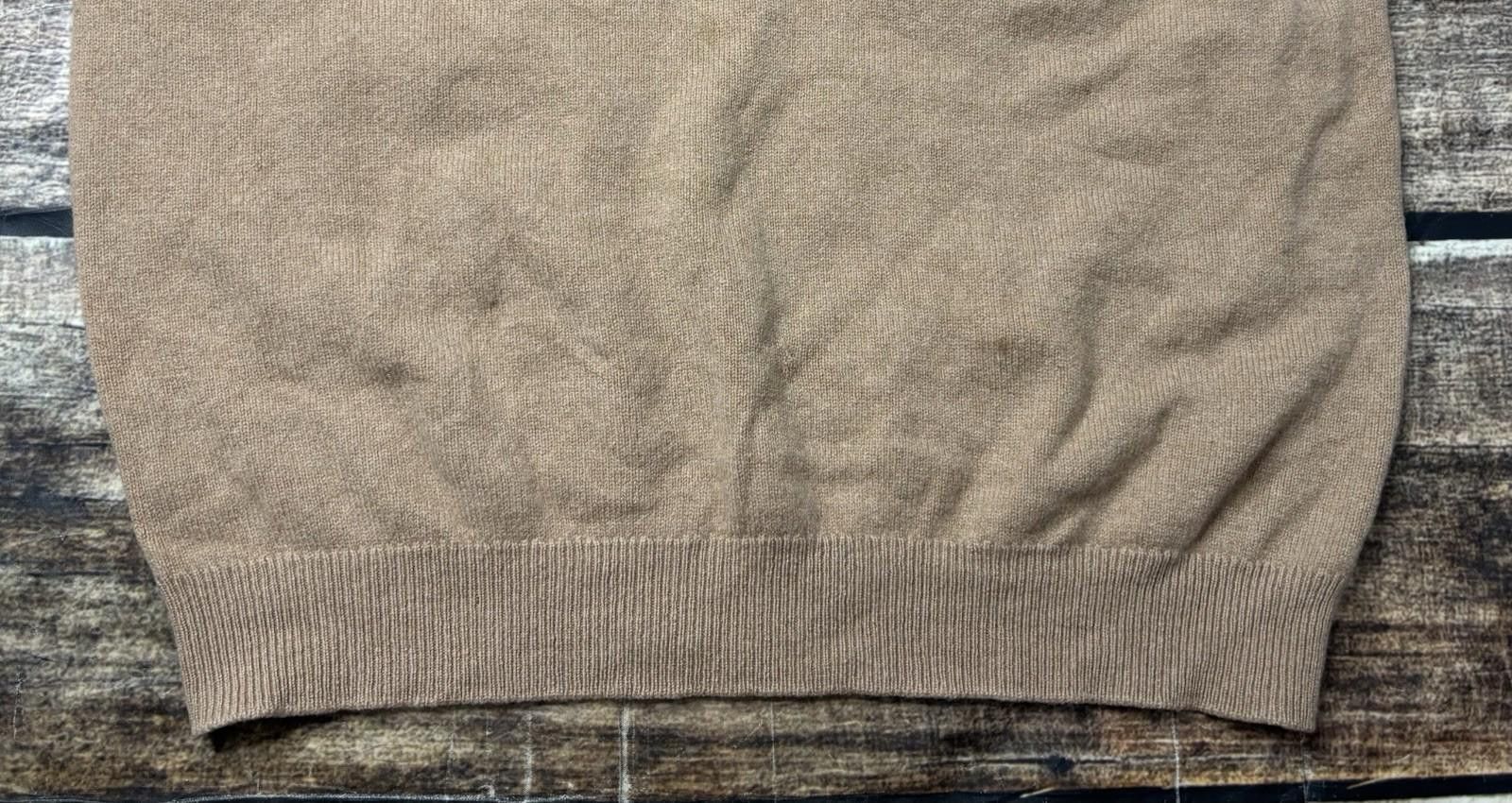 Burberry Burberry Sweater Vest Mens 42 Large Pure Wool Camel Size US L / EU 52-54 / 3 - 7 Thumbnail